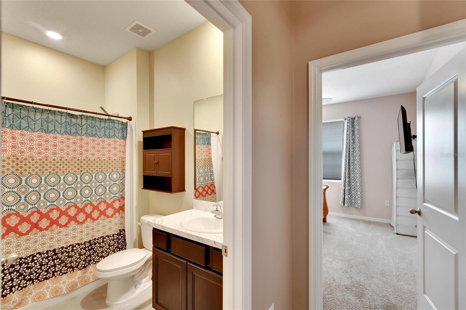 582 8TH ST NW, RUSKIN, FL, 33570