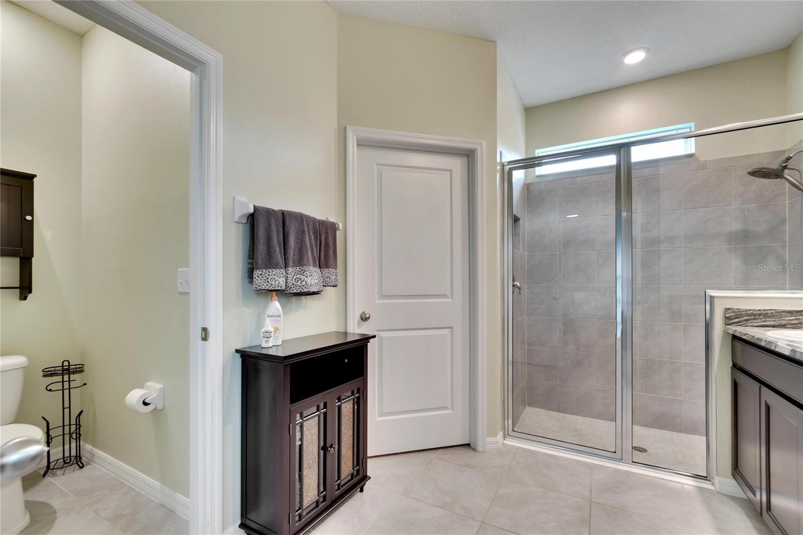 582 8TH ST NW, RUSKIN, FL, 33570