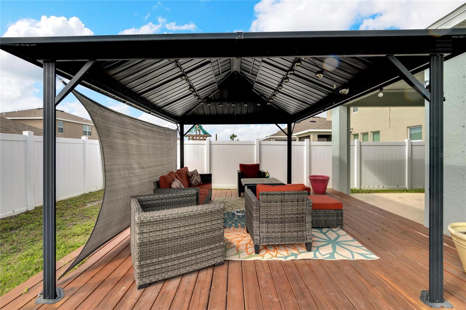 582 8TH ST NW, RUSKIN, FL, 33570
