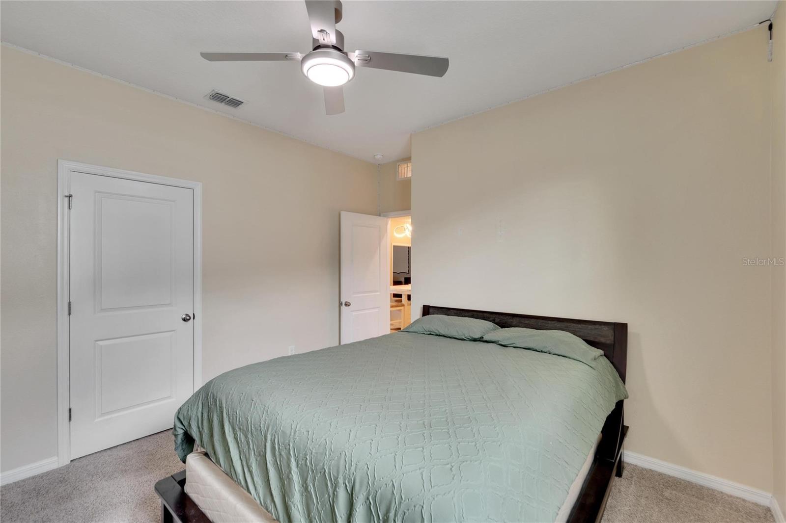 582 8TH ST NW, RUSKIN, FL, 33570