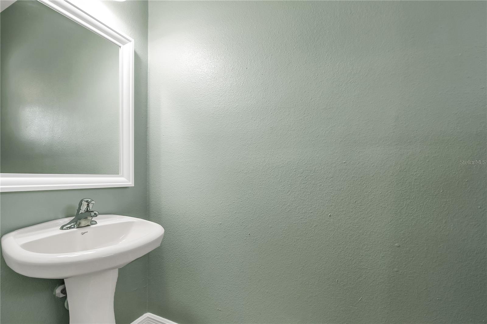 868 ASSEMBLY CT, REUNION, FL, 34747