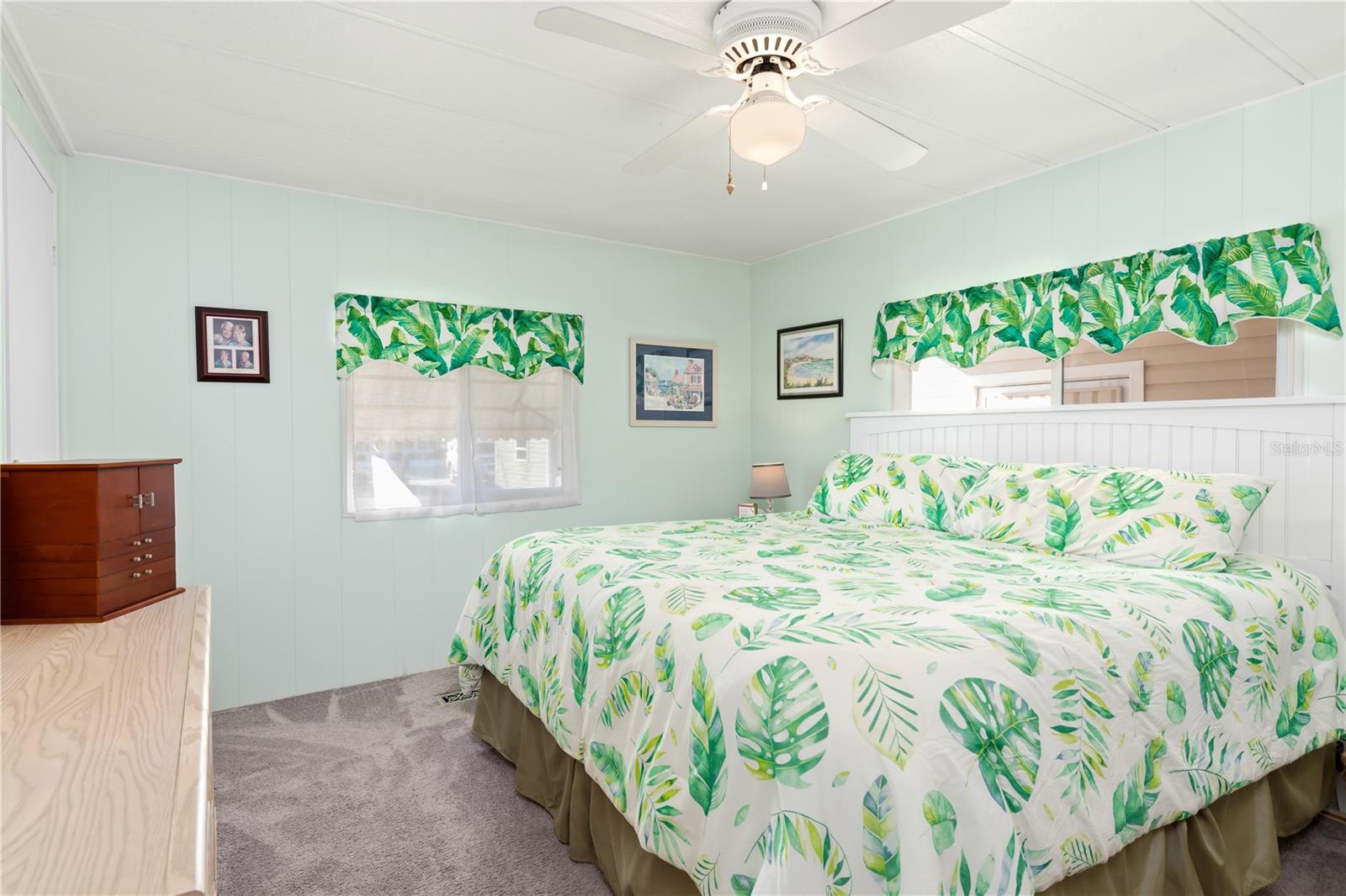 511 CRAMPTON LN, NORTH FORT MYERS, FL, 33903