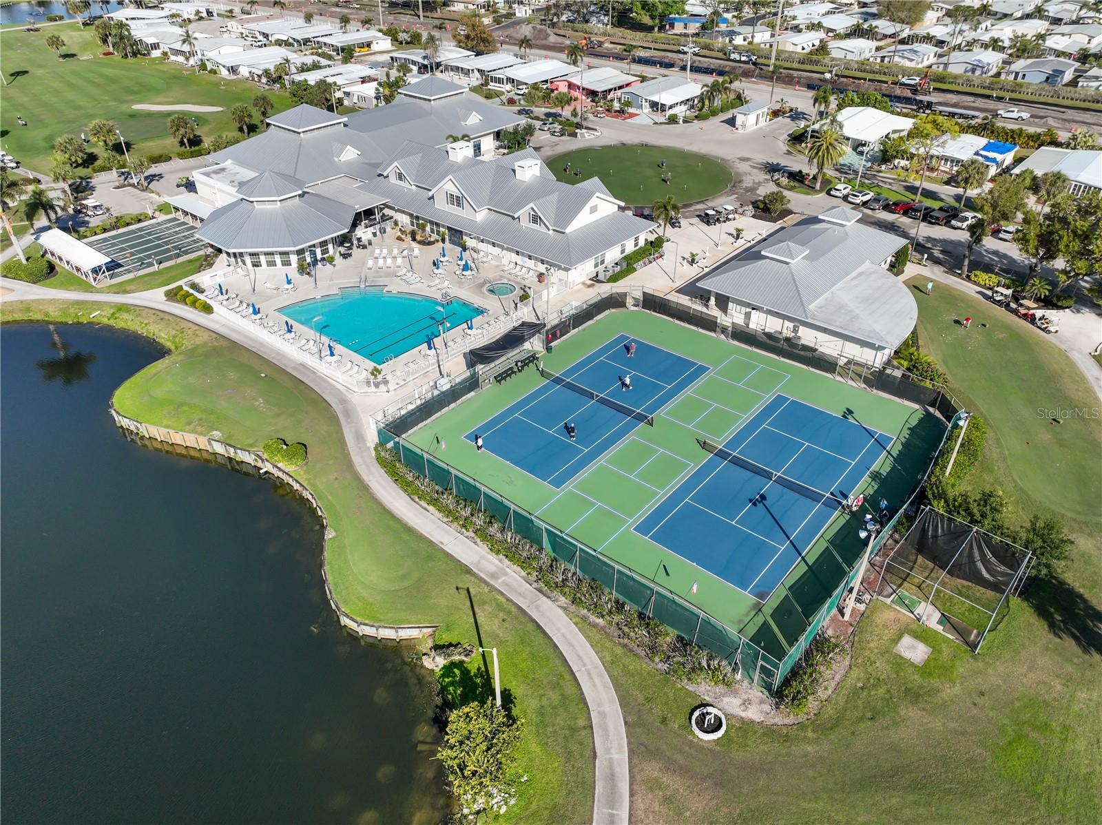511 CRAMPTON LN, NORTH FORT MYERS, FL, 33903