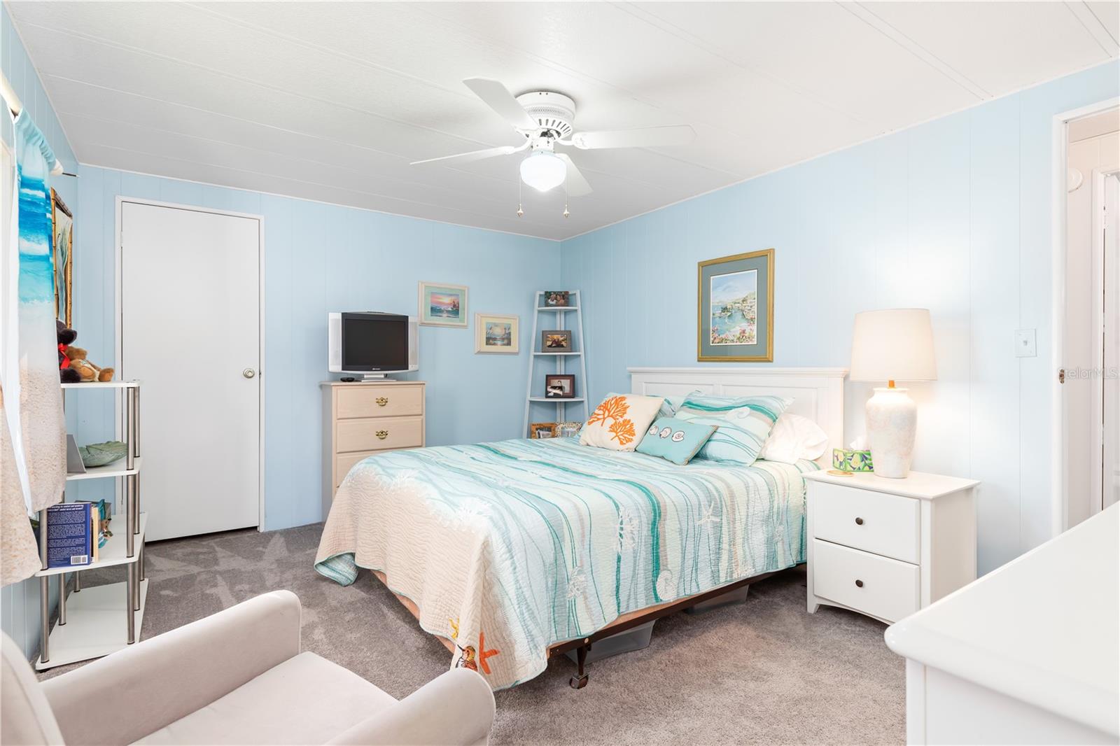511 CRAMPTON LN, NORTH FORT MYERS, FL, 33903