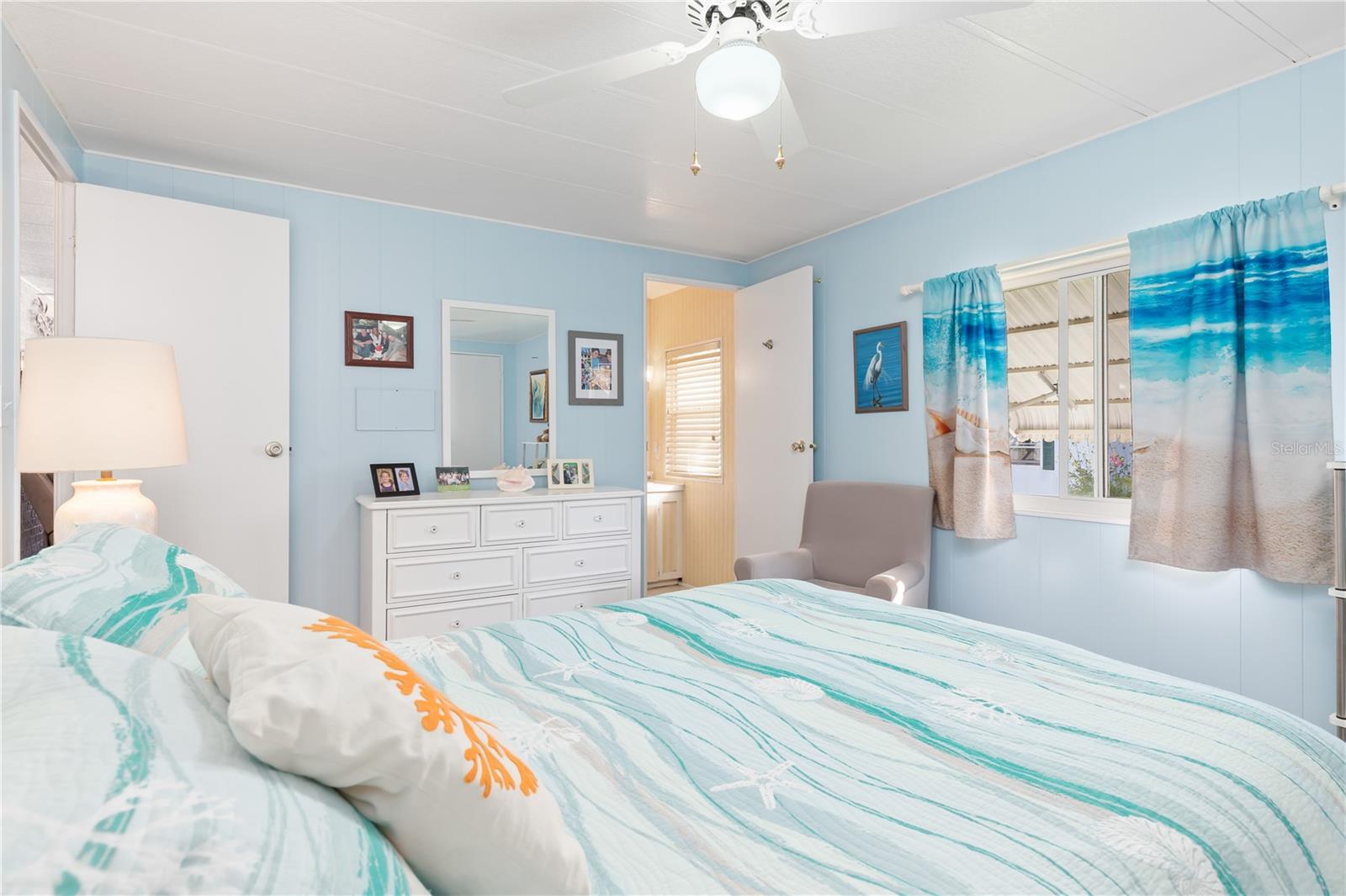 511 CRAMPTON LN, NORTH FORT MYERS, FL, 33903