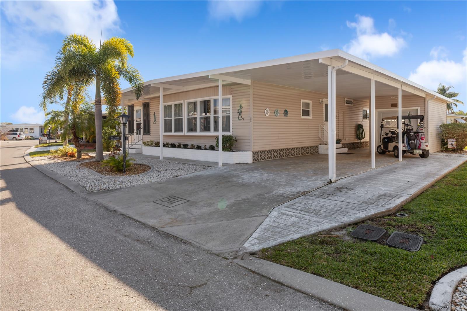 511 CRAMPTON LN, NORTH FORT MYERS, FL, 33903