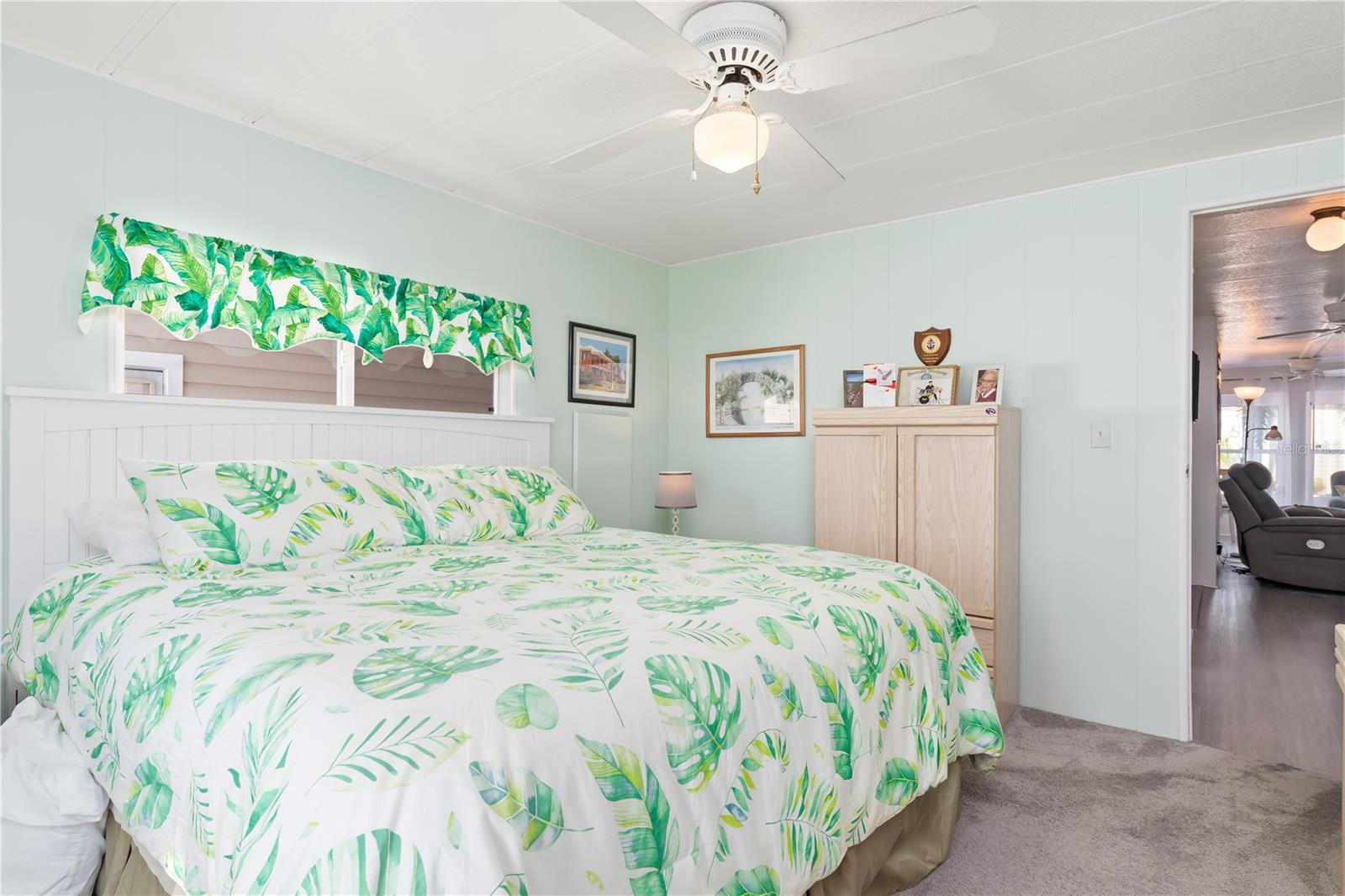 511 CRAMPTON LN, NORTH FORT MYERS, FL, 33903