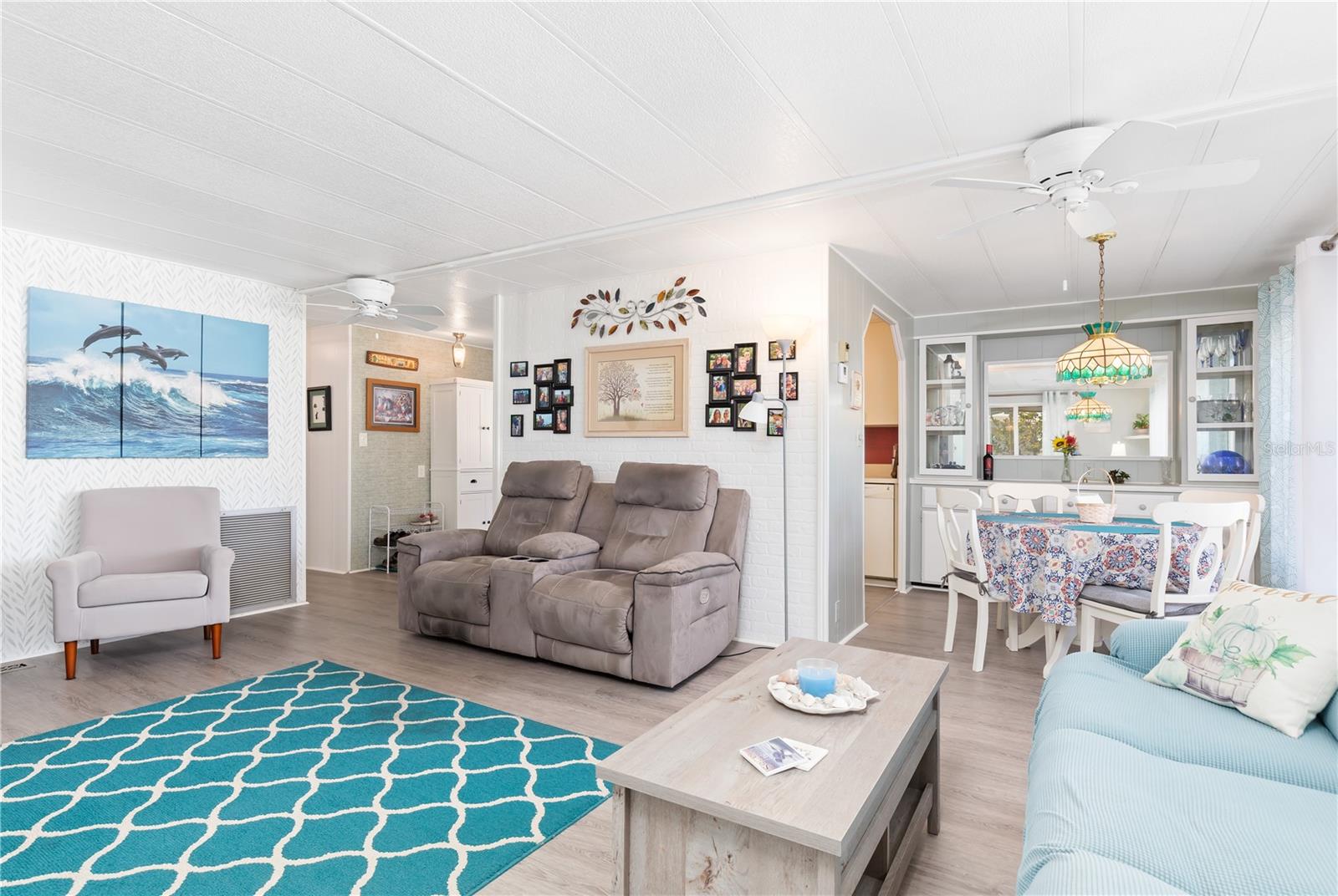 511 CRAMPTON LN, NORTH FORT MYERS, FL, 33903