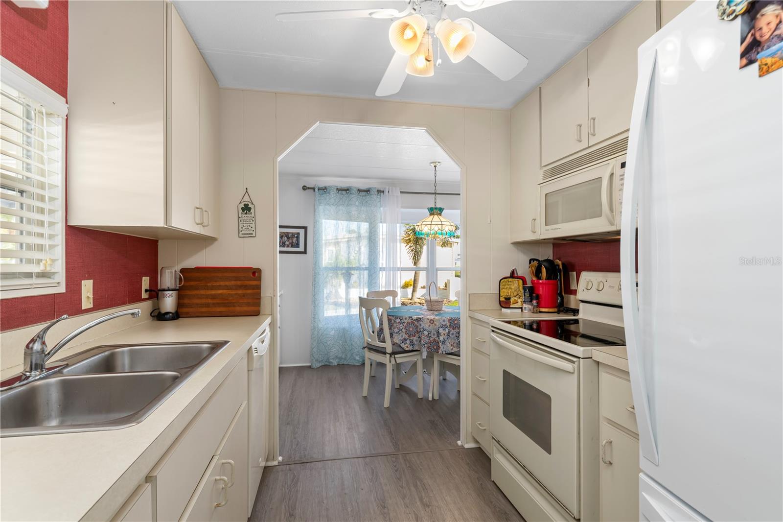 511 CRAMPTON LN, NORTH FORT MYERS, FL, 33903