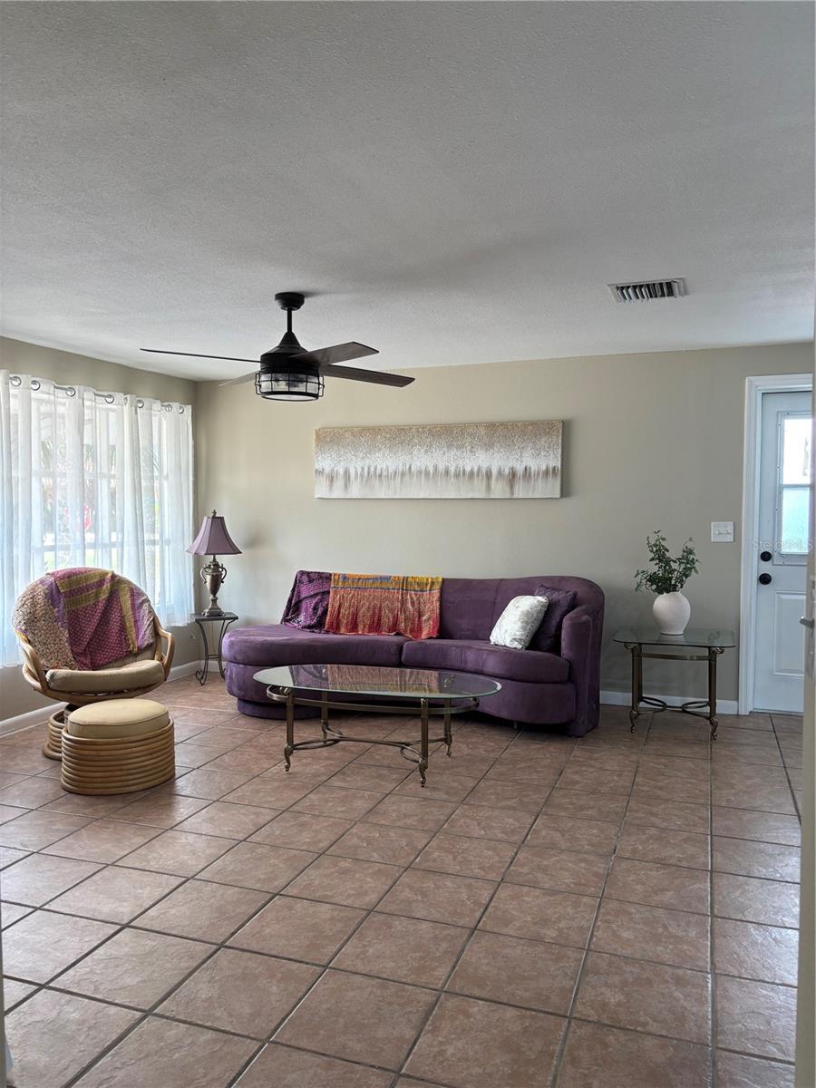 2305 N TAMPANIA AVE, TAMPA, FL, 33607