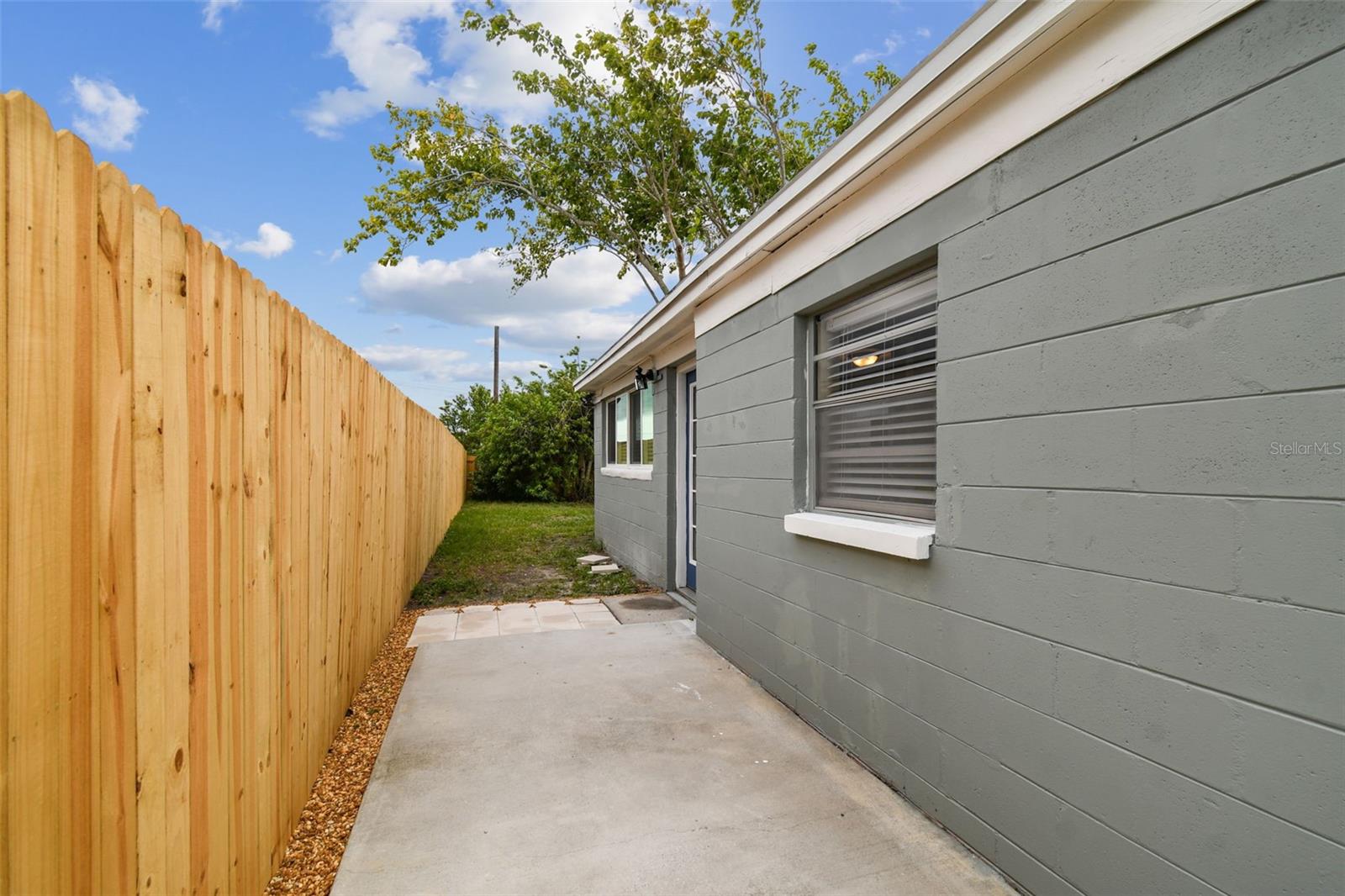 2305 N TAMPANIA AVE, TAMPA, FL, 33607