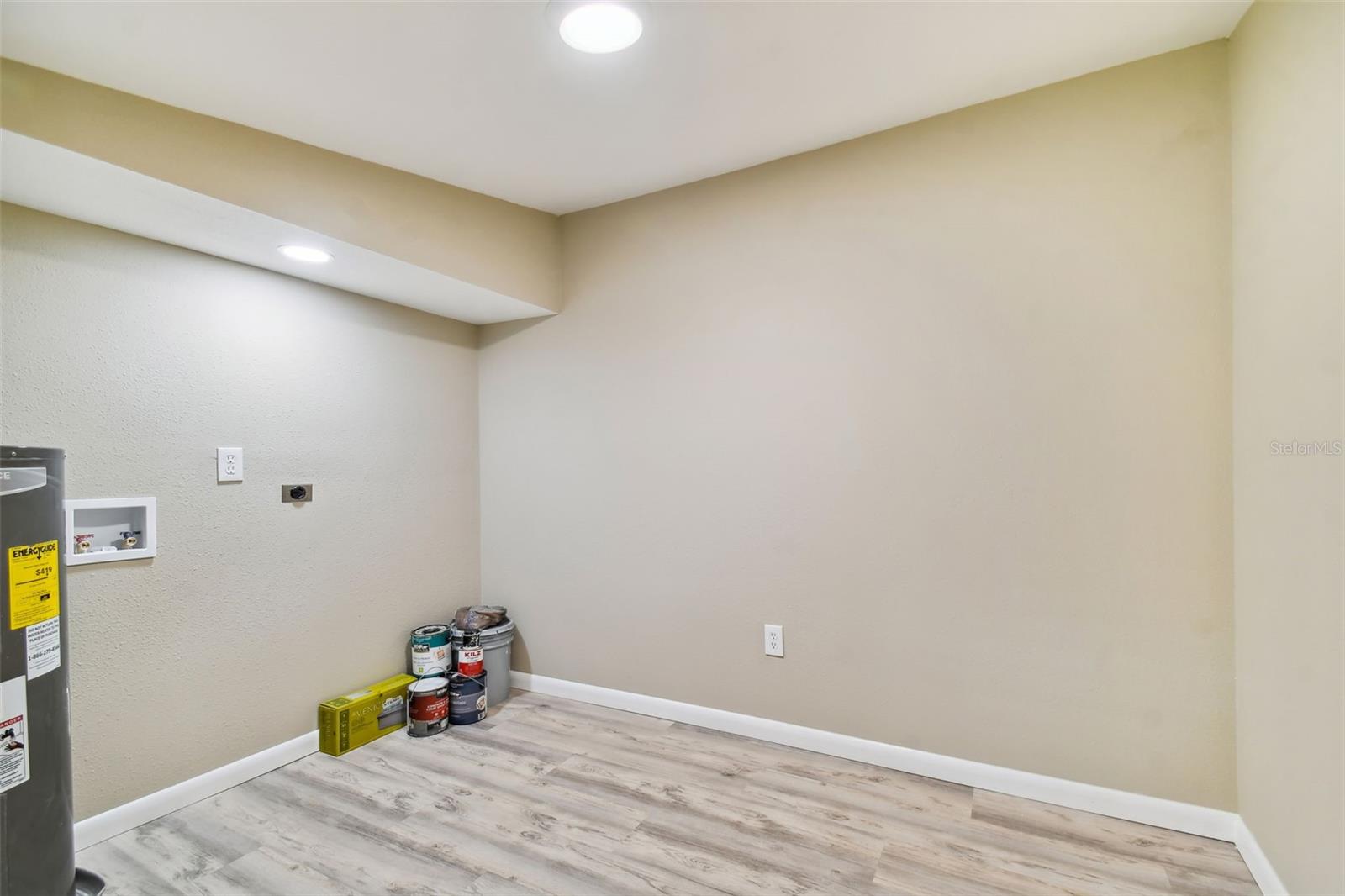 2305 N TAMPANIA AVE, TAMPA, FL, 33607
