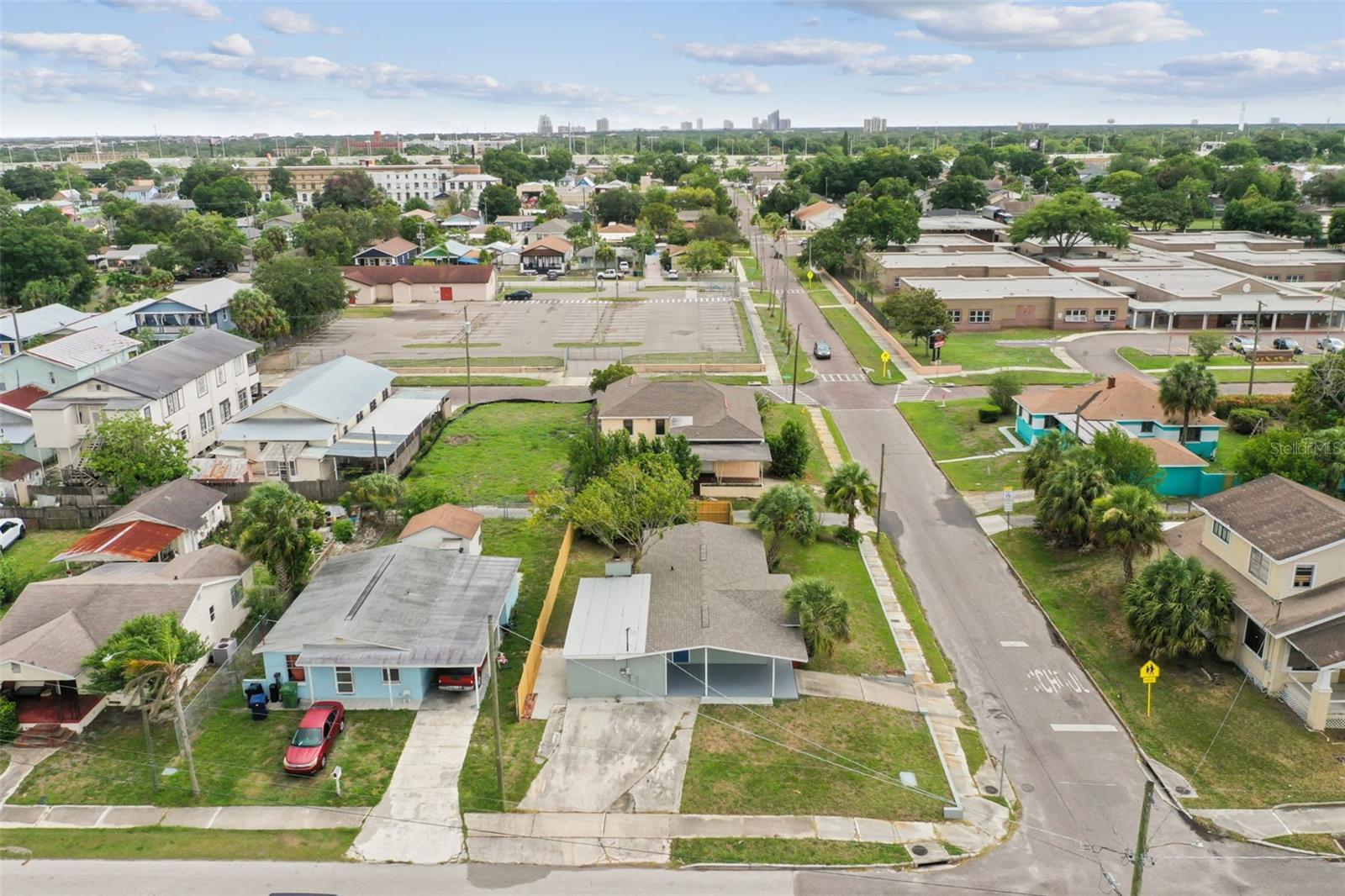 2305 N TAMPANIA AVE, TAMPA, FL, 33607