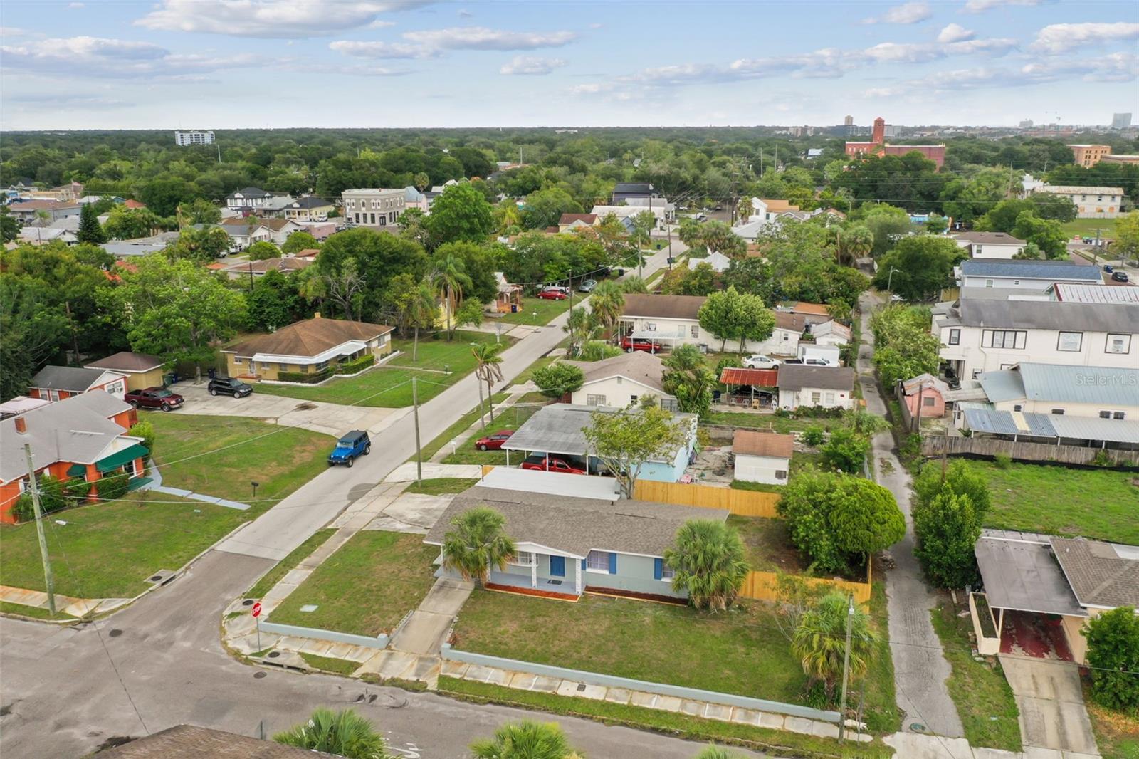 2305 N TAMPANIA AVE, TAMPA, FL, 33607