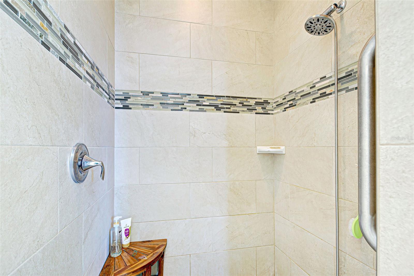 545 PEMBROKE DR, PORT CHARLOTTE, FL, 33954