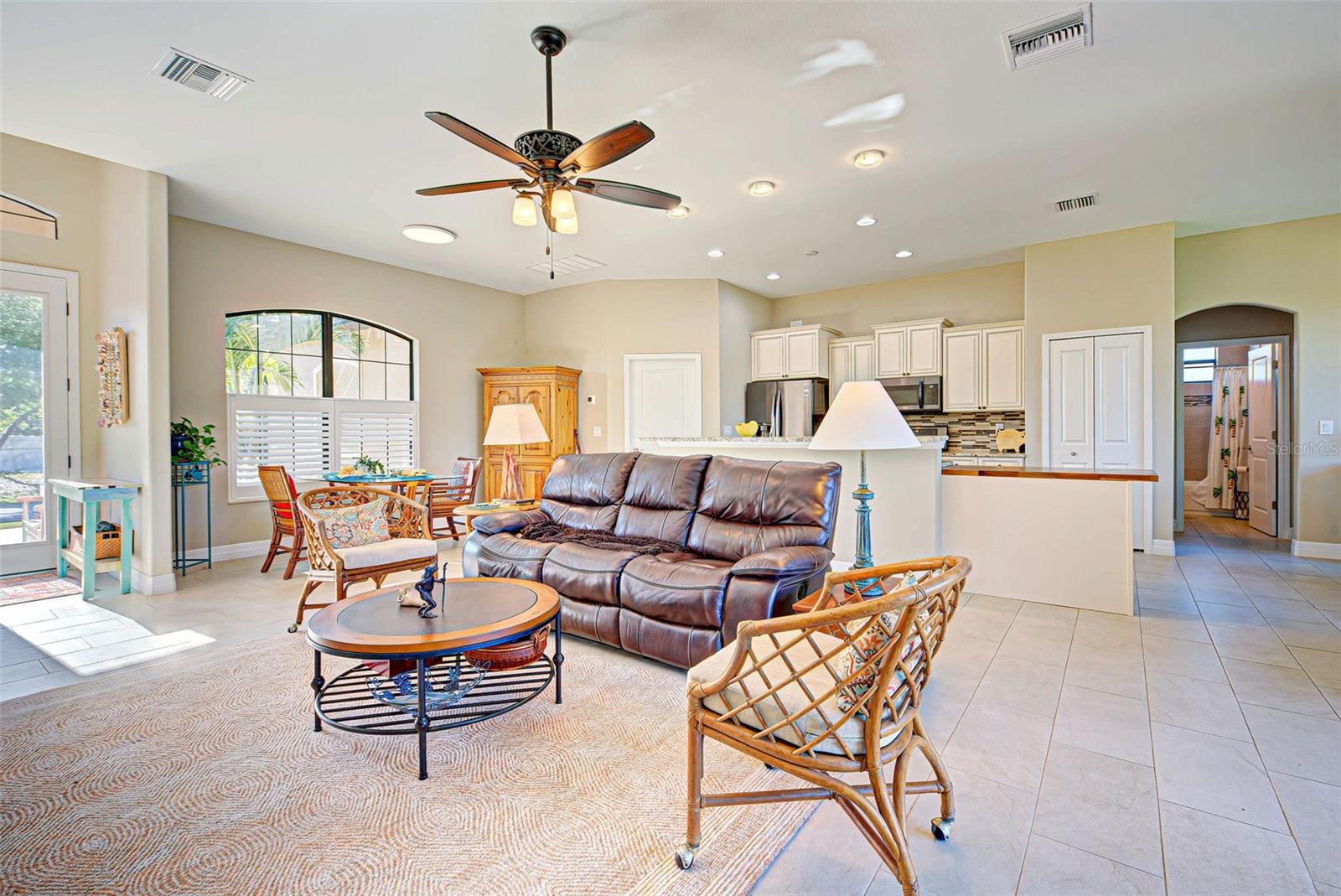 545 PEMBROKE DR, PORT CHARLOTTE, FL, 33954
