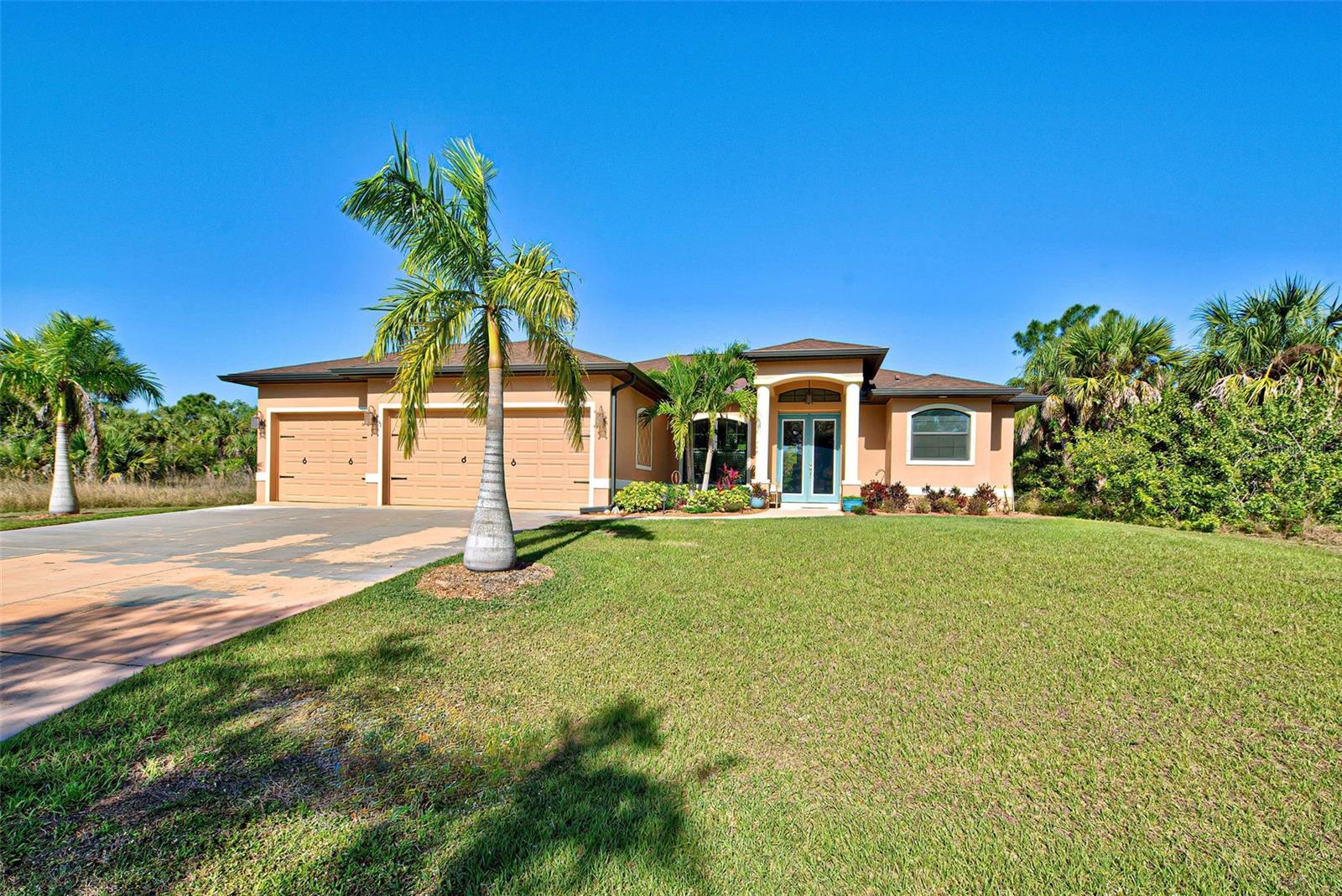 545 PEMBROKE DR, PORT CHARLOTTE, FL, 33954