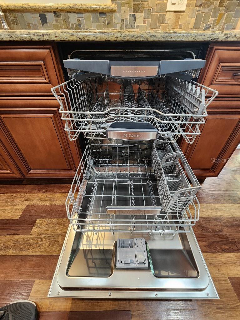 2275 WILLOWBROOK DR, CLEARWATER, FL, 33764