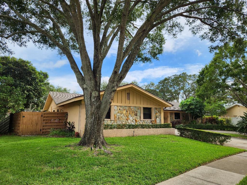 2275 WILLOWBROOK DR, CLEARWATER, FL, 33764