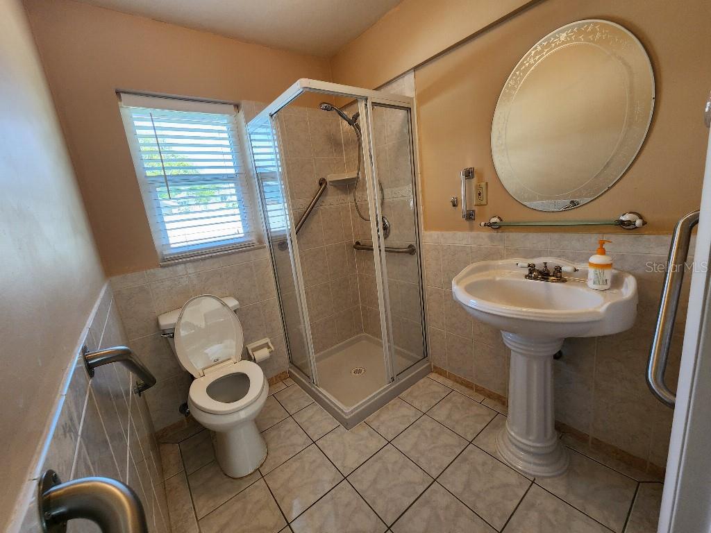 2275 WILLOWBROOK DR, CLEARWATER, FL, 33764