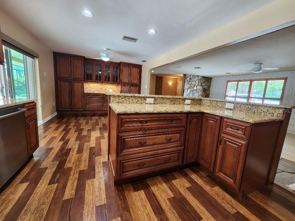 2275 WILLOWBROOK DR, CLEARWATER, FL, 33764