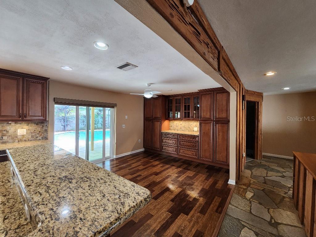 2275 WILLOWBROOK DR, CLEARWATER, FL, 33764