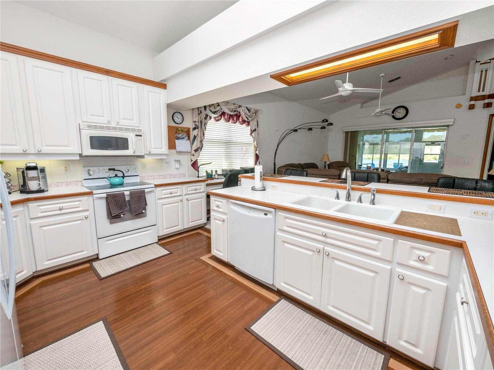 1105 MOTORCOACH DR, POLK CITY, FL, 33868