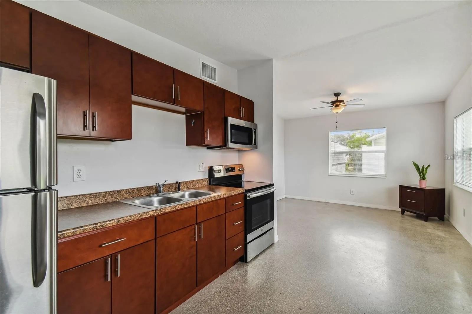 6504 S LINDA ST, TAMPA, FL, 33611