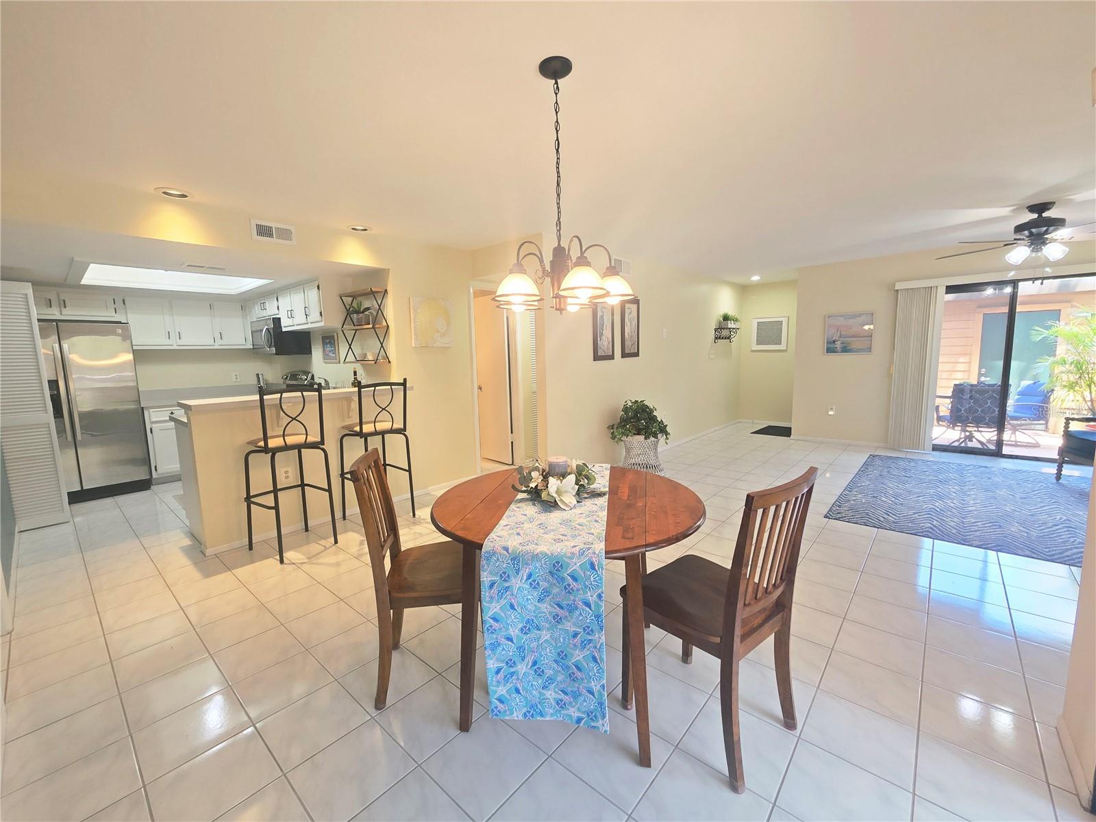 103 CYPRESS POND RD #103, PALM HARBOR, FL, 34683