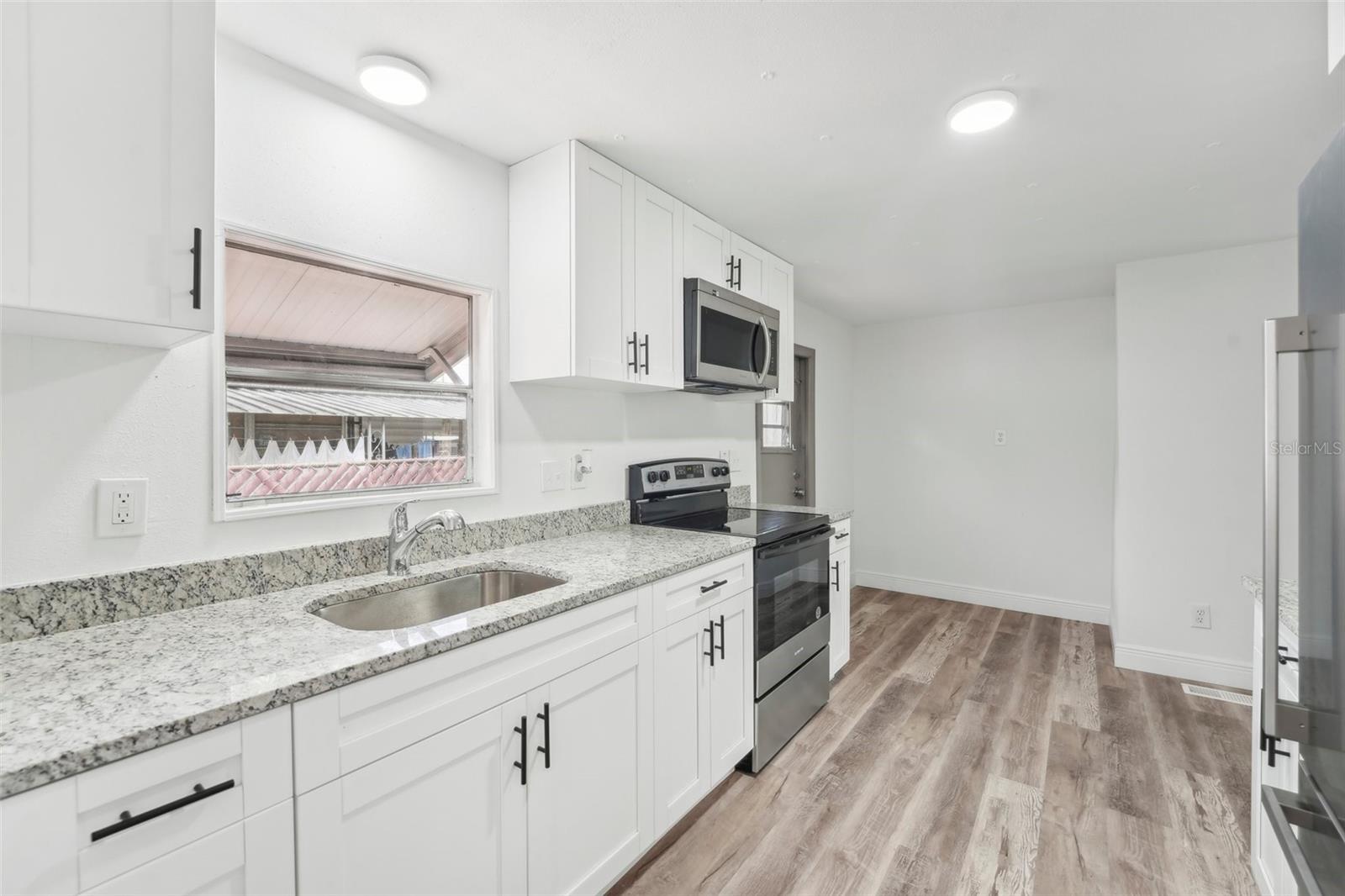 5814 MIDDLESEX DR, TAMPA, FL, 33615