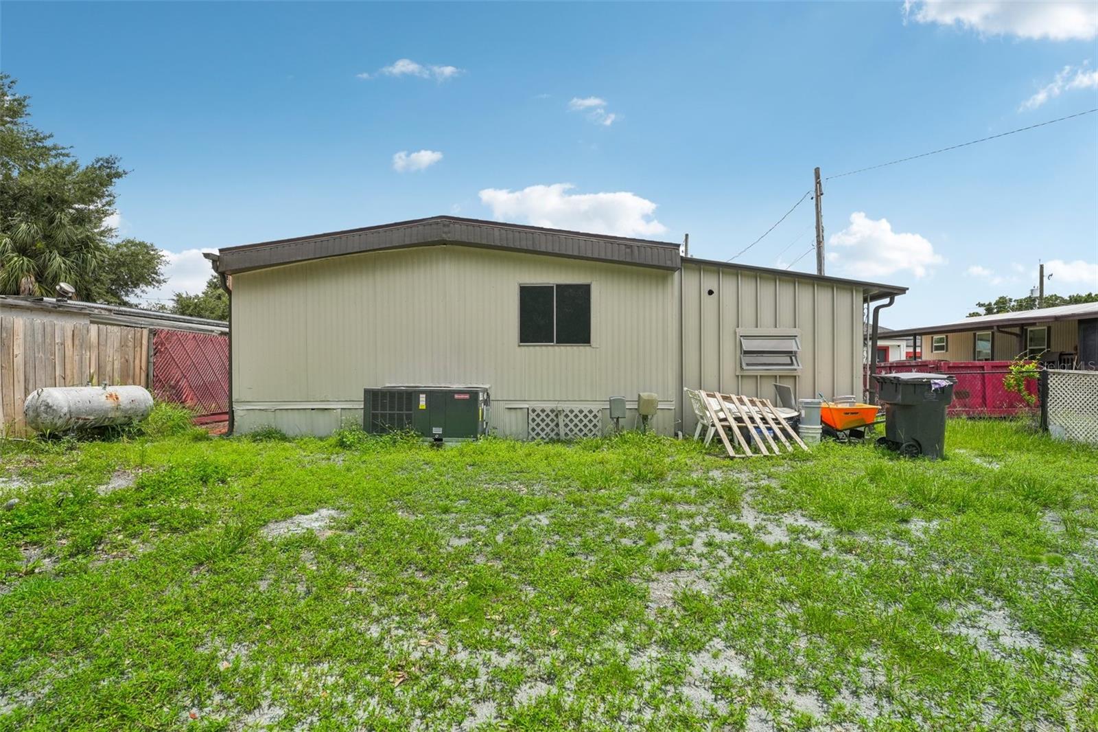 5814 MIDDLESEX DR, TAMPA, FL, 33615