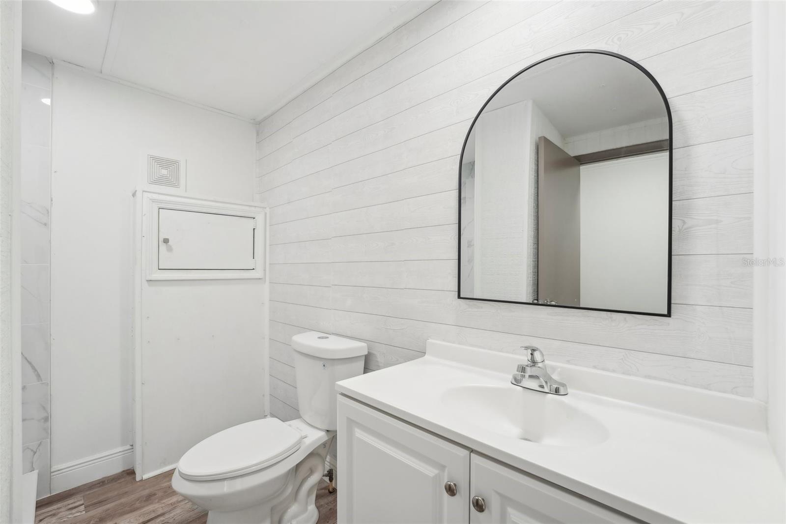 5814 MIDDLESEX DR, TAMPA, FL, 33615