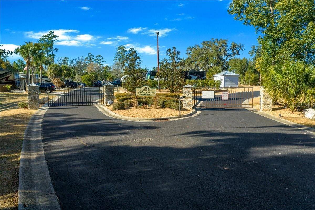 10284 NE 28TH LOOP, SILVER SPRINGS, FL, 34488
