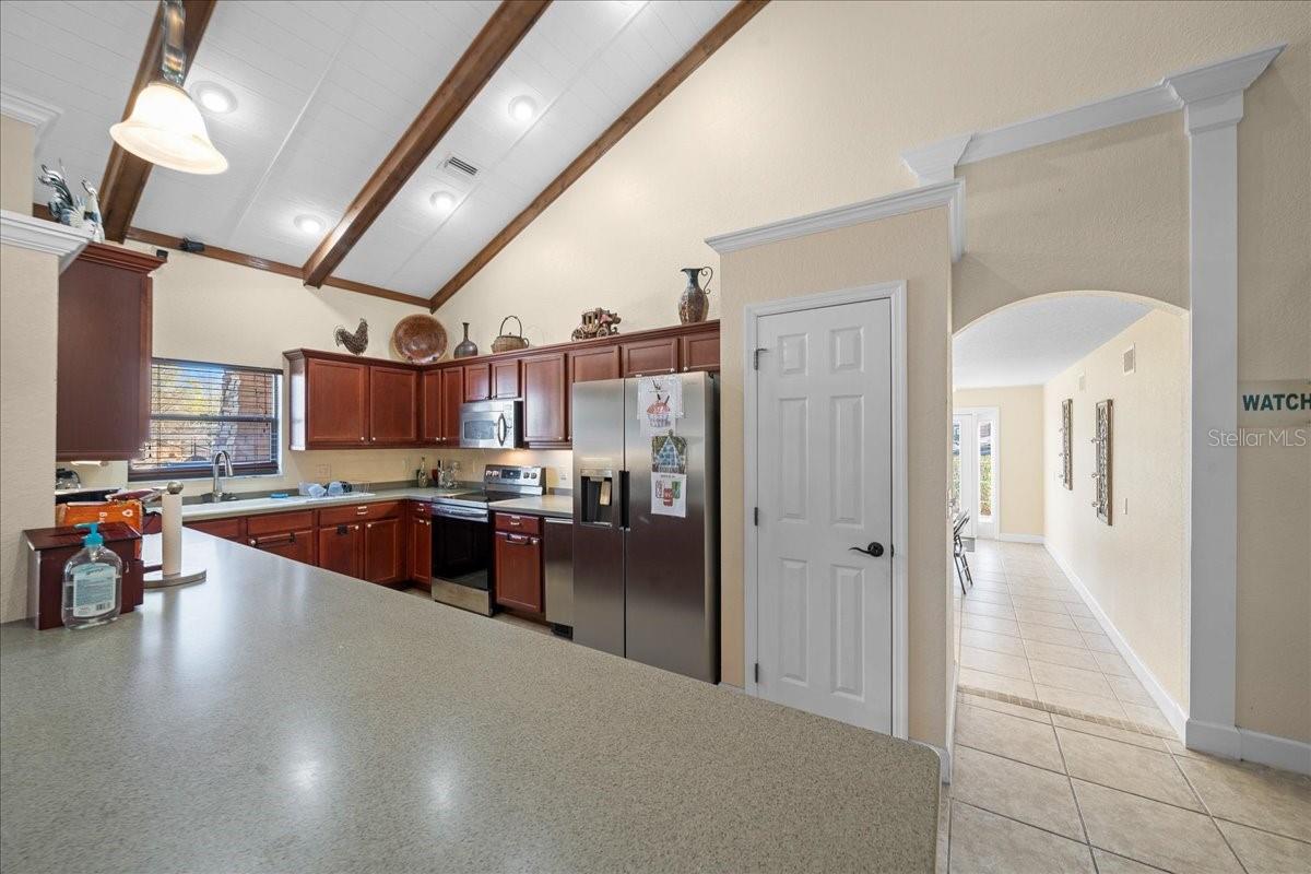 10284 NE 28TH LOOP, SILVER SPRINGS, FL, 34488