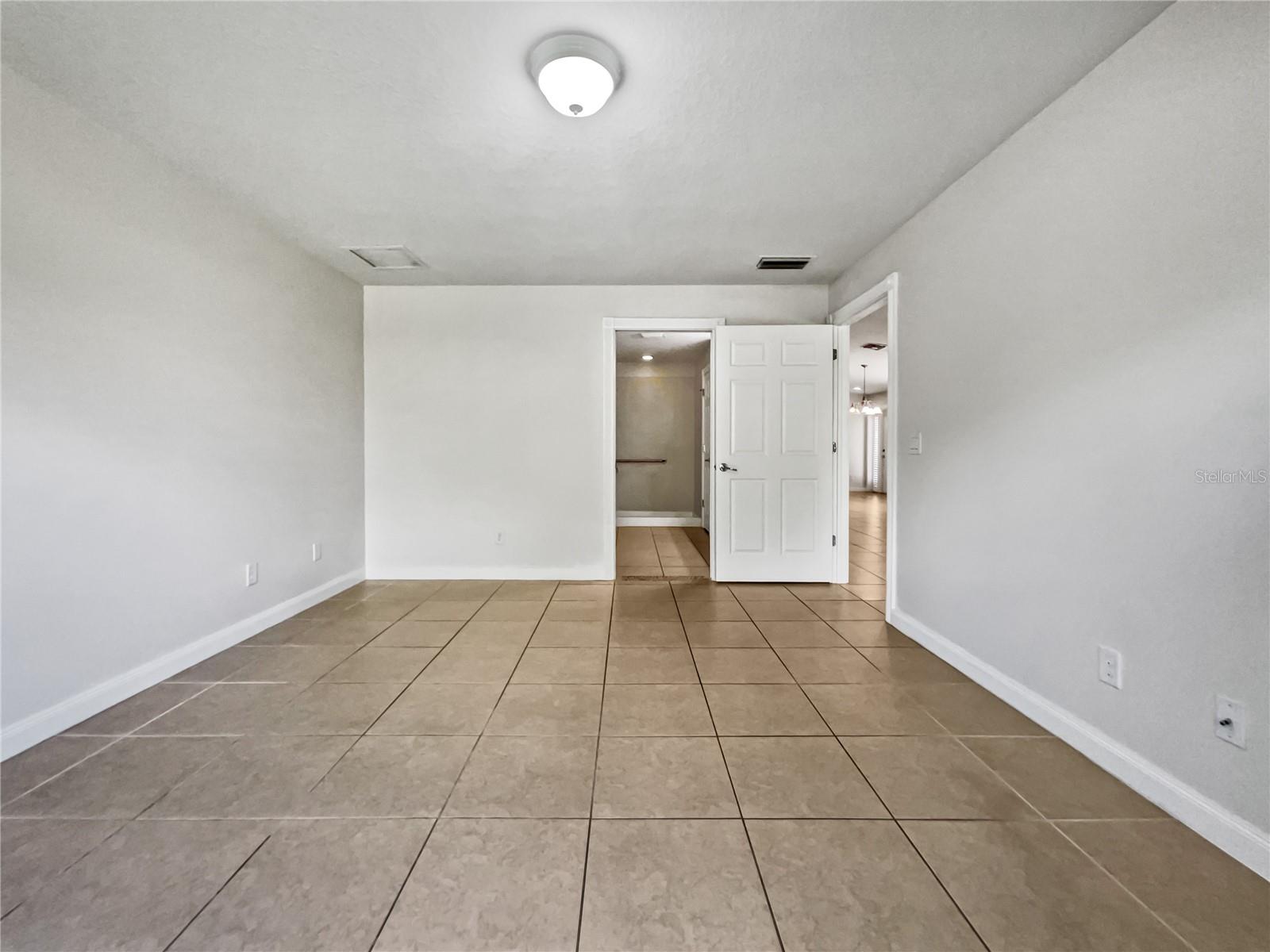 5902 GUARINO DR, SARASOTA, FL, 34238