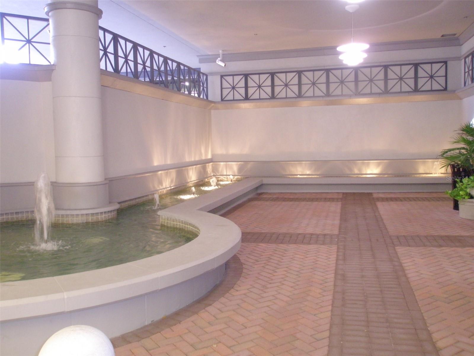 50 CENTRAL AVE #15B, SARASOTA, FL, 34236