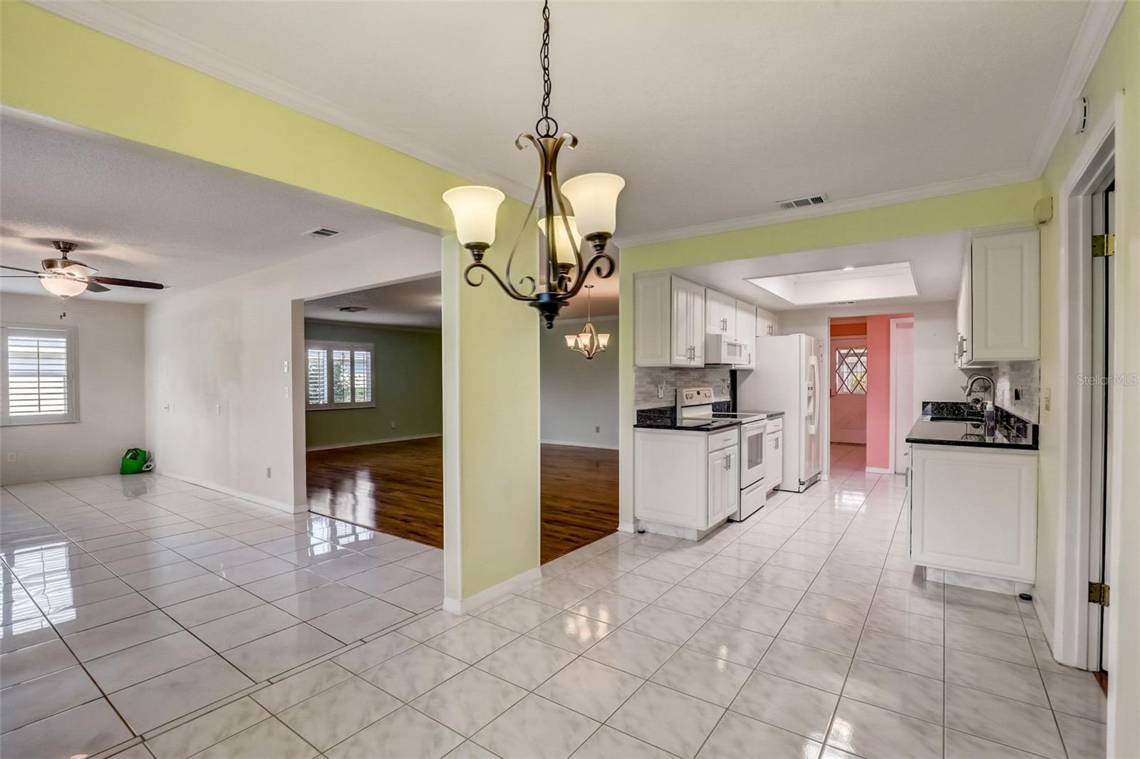 2329 LANCASTER DR, SUN CITY CENTER, FL, 33573