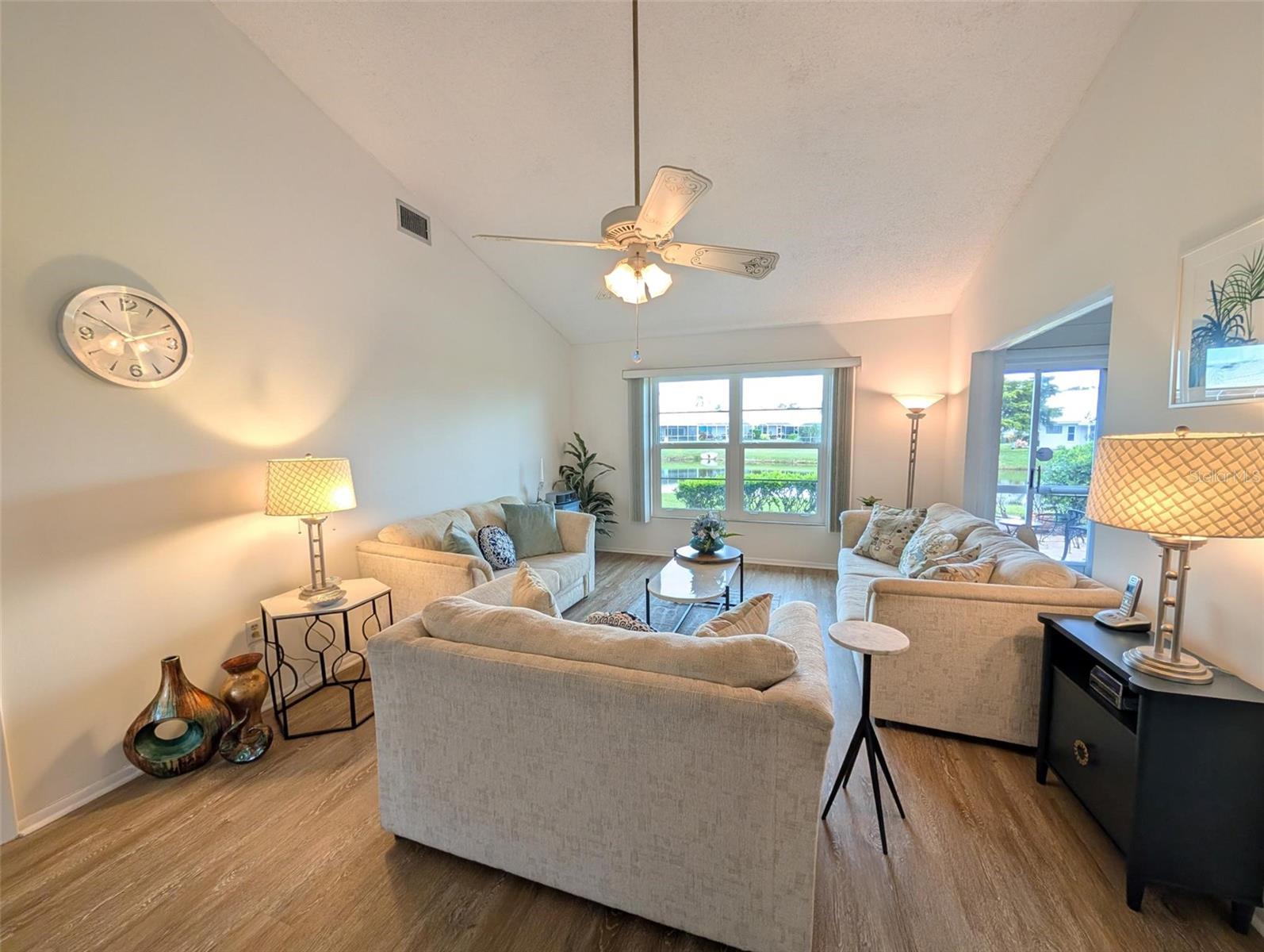5377 CRESTLAKE BLVD #69, SARASOTA, FL, 34233