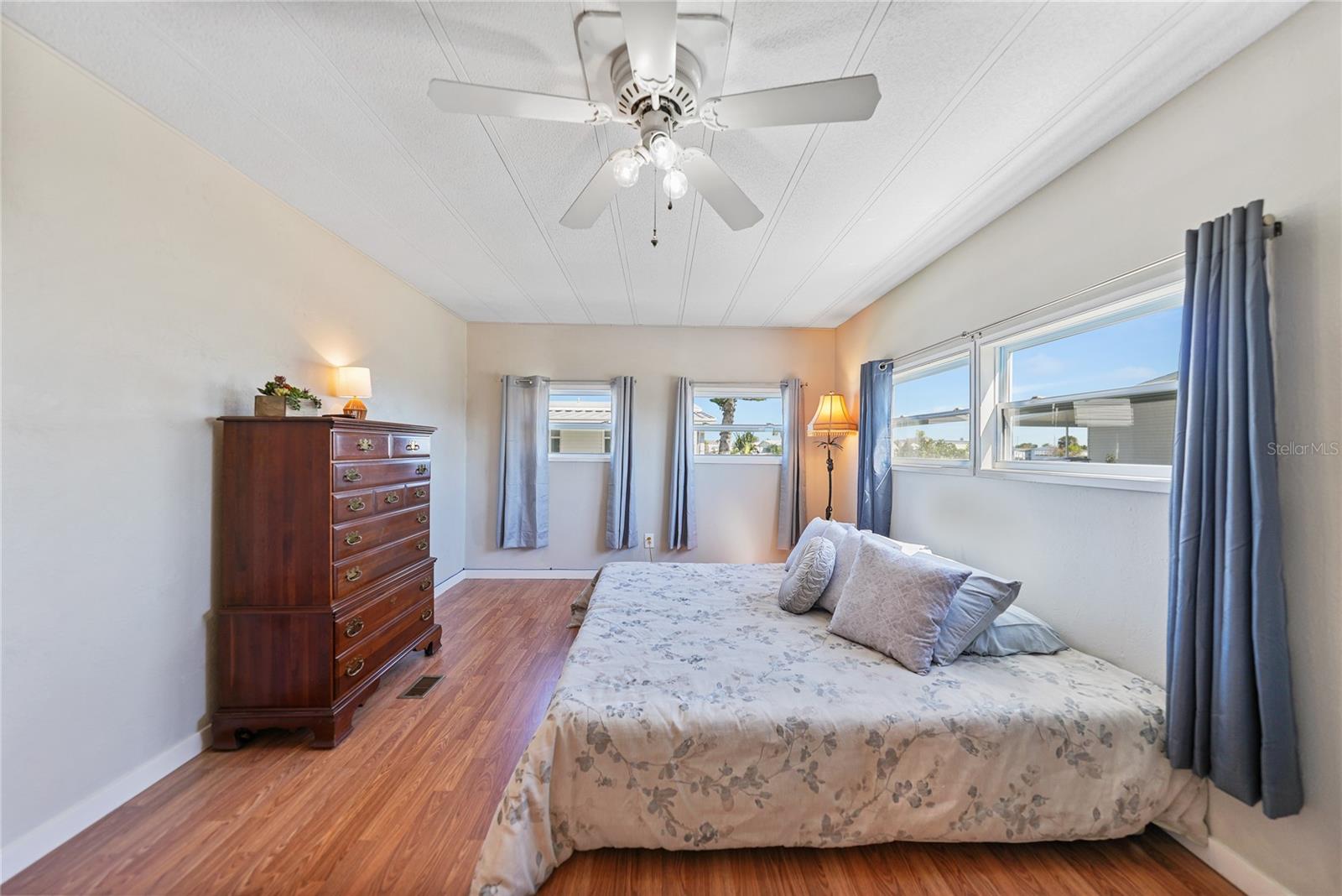 542 TAMPICO DR, NORTH PORT, FL, 34287