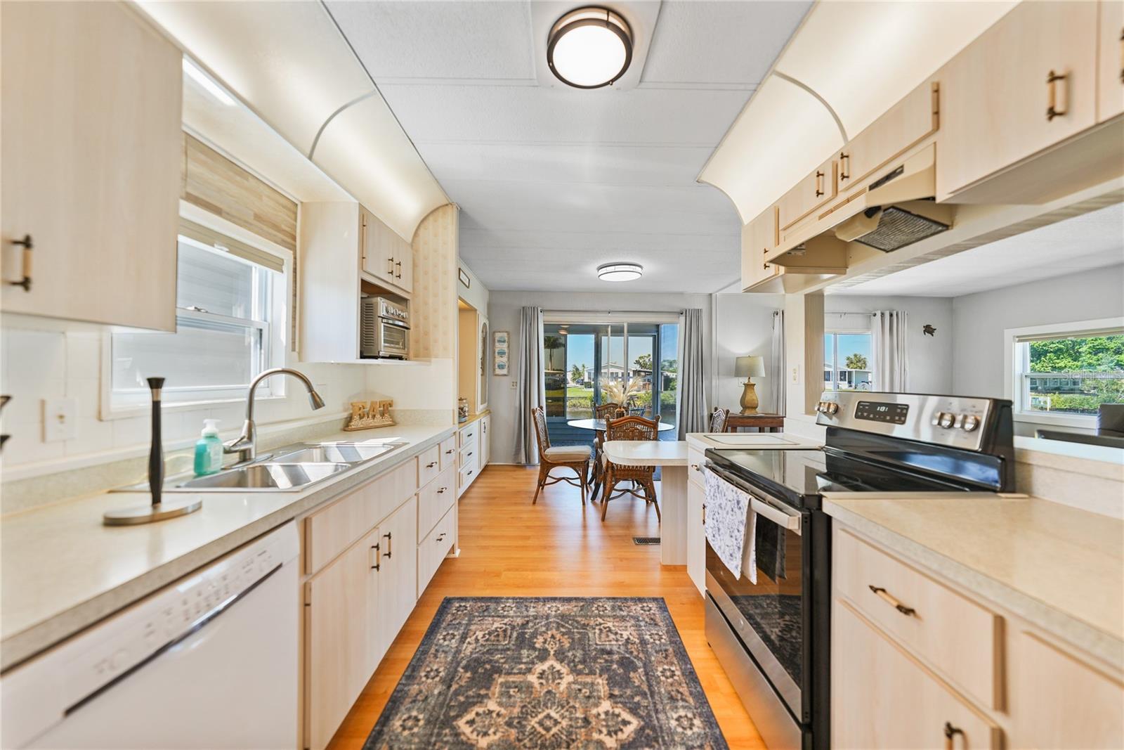 542 TAMPICO DR, NORTH PORT, FL, 34287