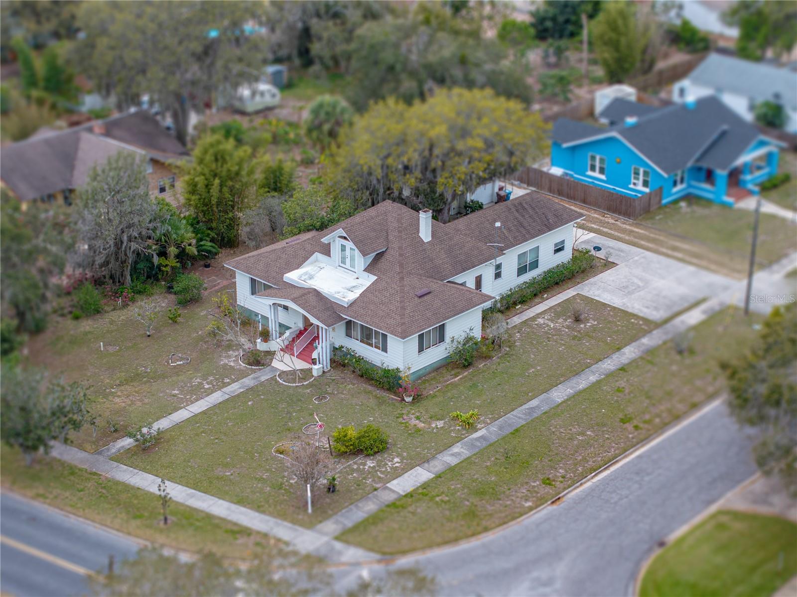102 S LAKESHORE BLVD, LAKE WALES, FL, 33853