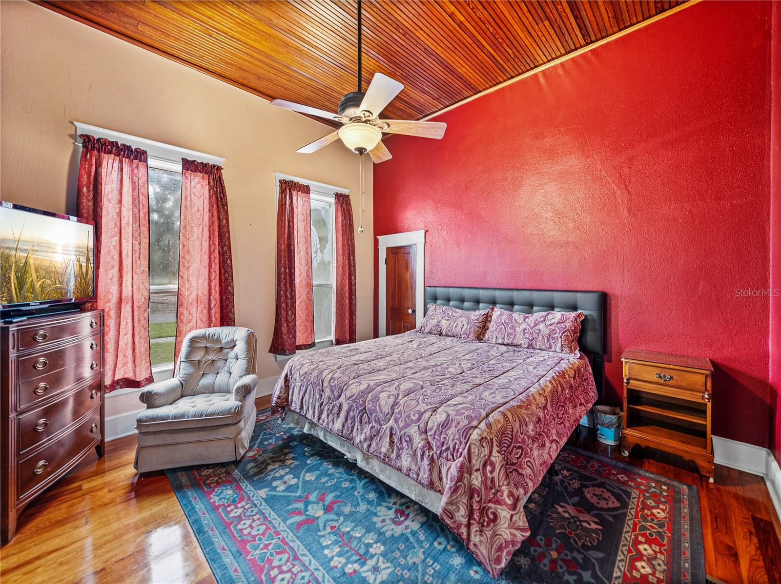 102 S LAKESHORE BLVD, LAKE WALES, FL, 33853