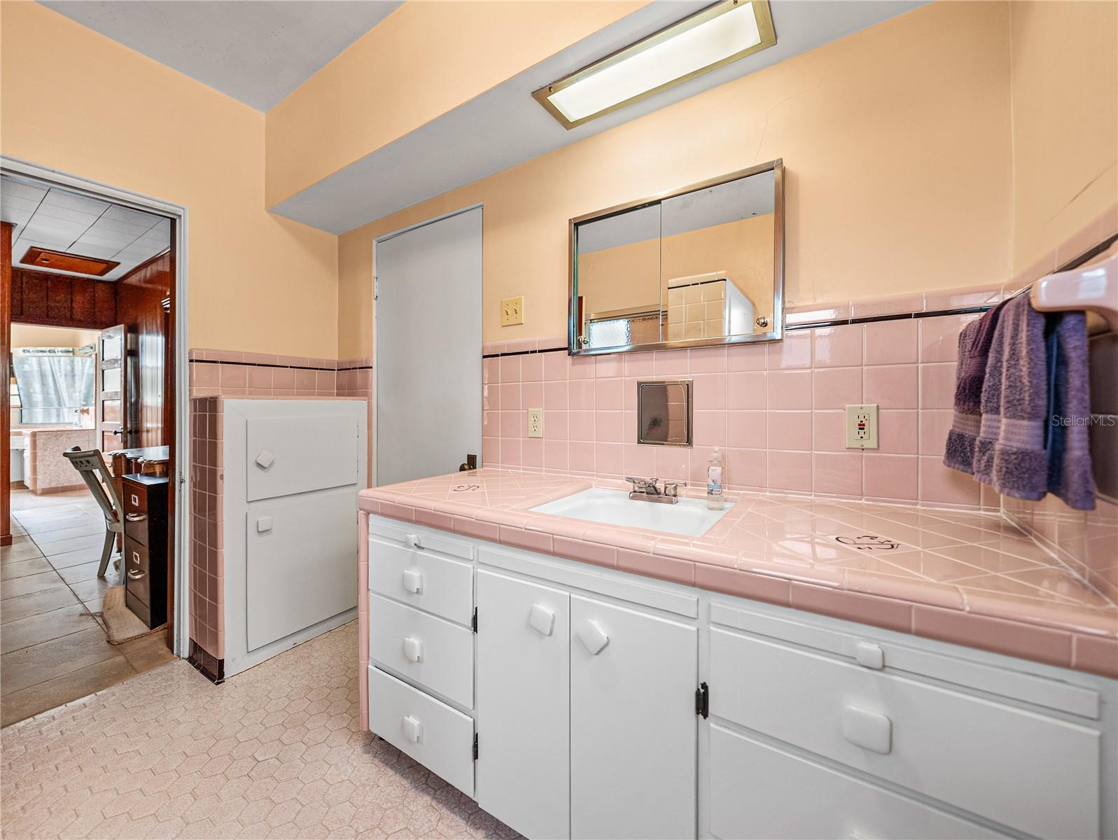 102 S LAKESHORE BLVD, LAKE WALES, FL, 33853