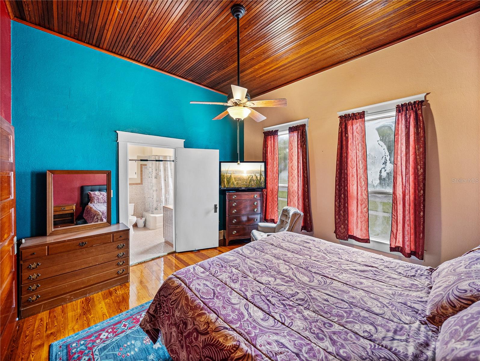 102 S LAKESHORE BLVD, LAKE WALES, FL, 33853