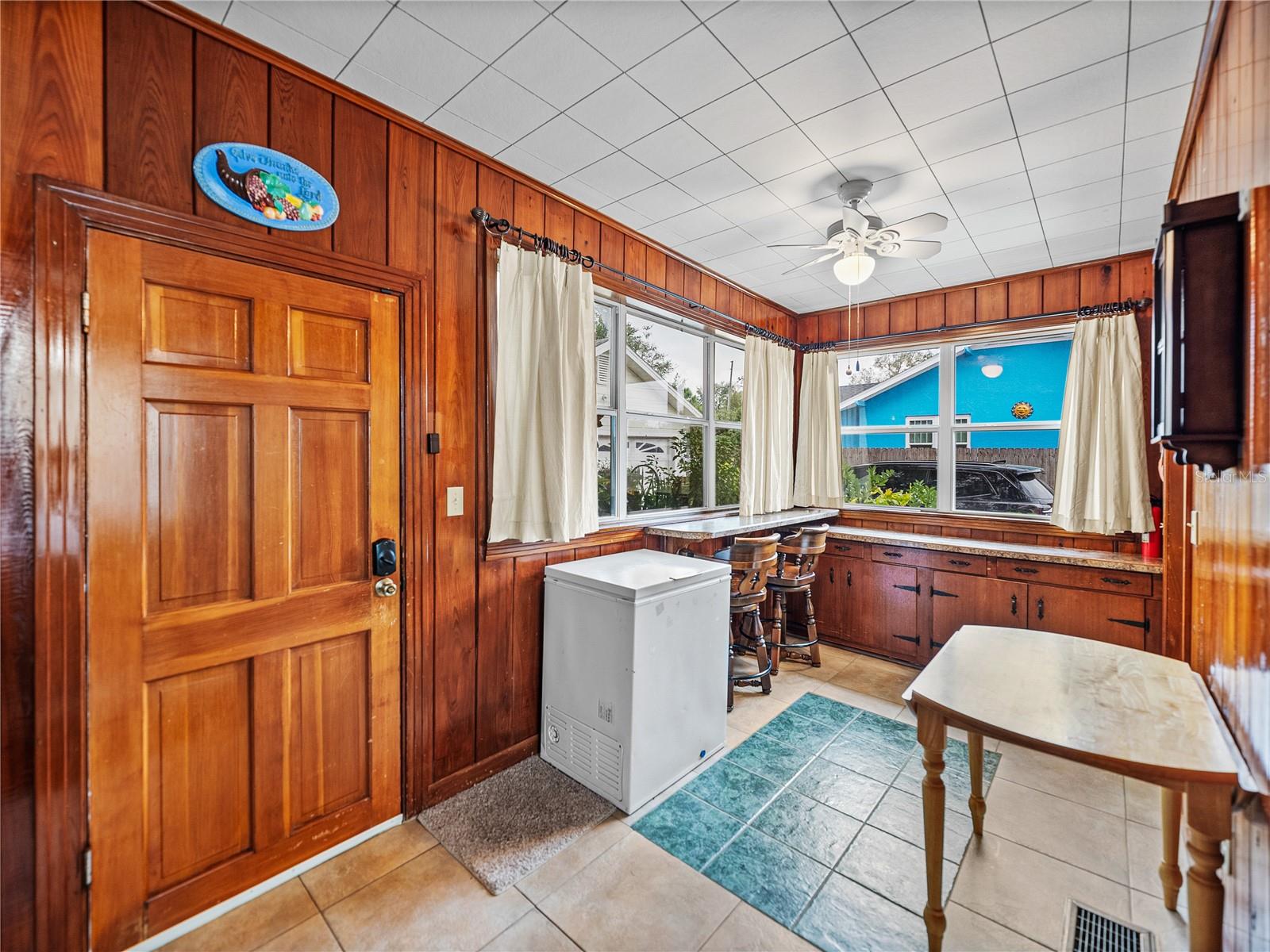 102 S LAKESHORE BLVD, LAKE WALES, FL, 33853