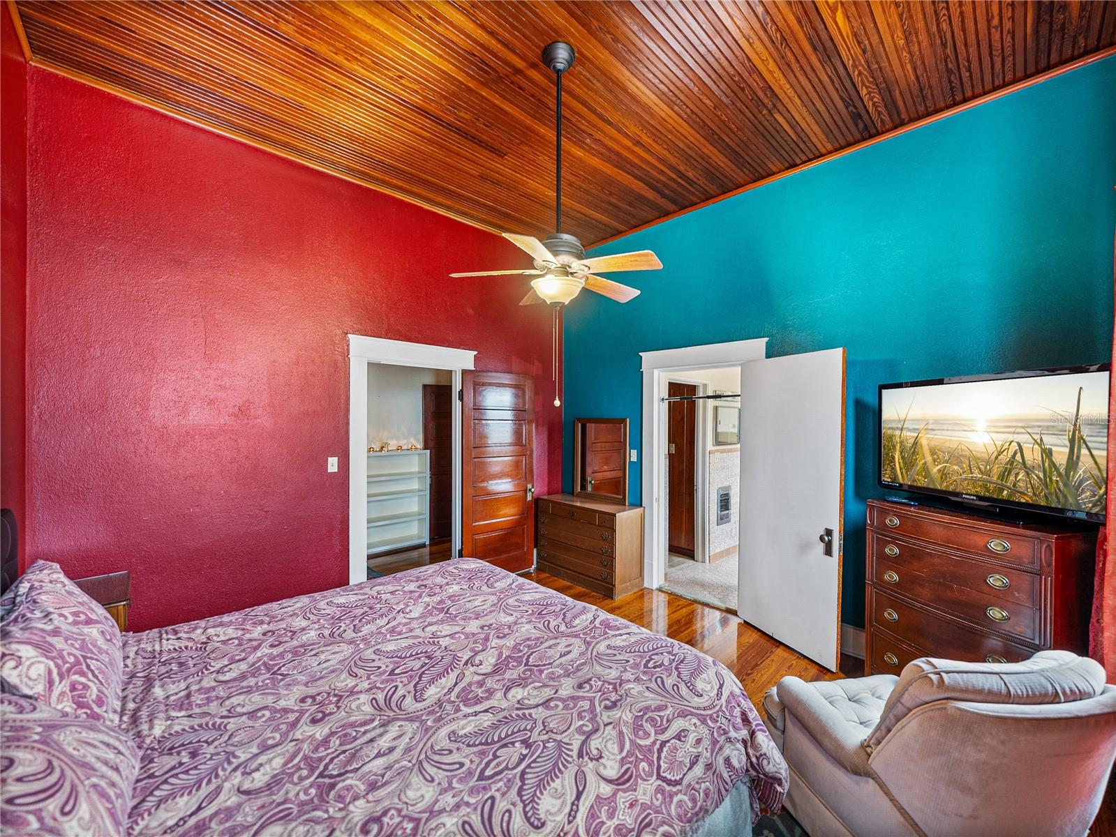 102 S LAKESHORE BLVD, LAKE WALES, FL, 33853