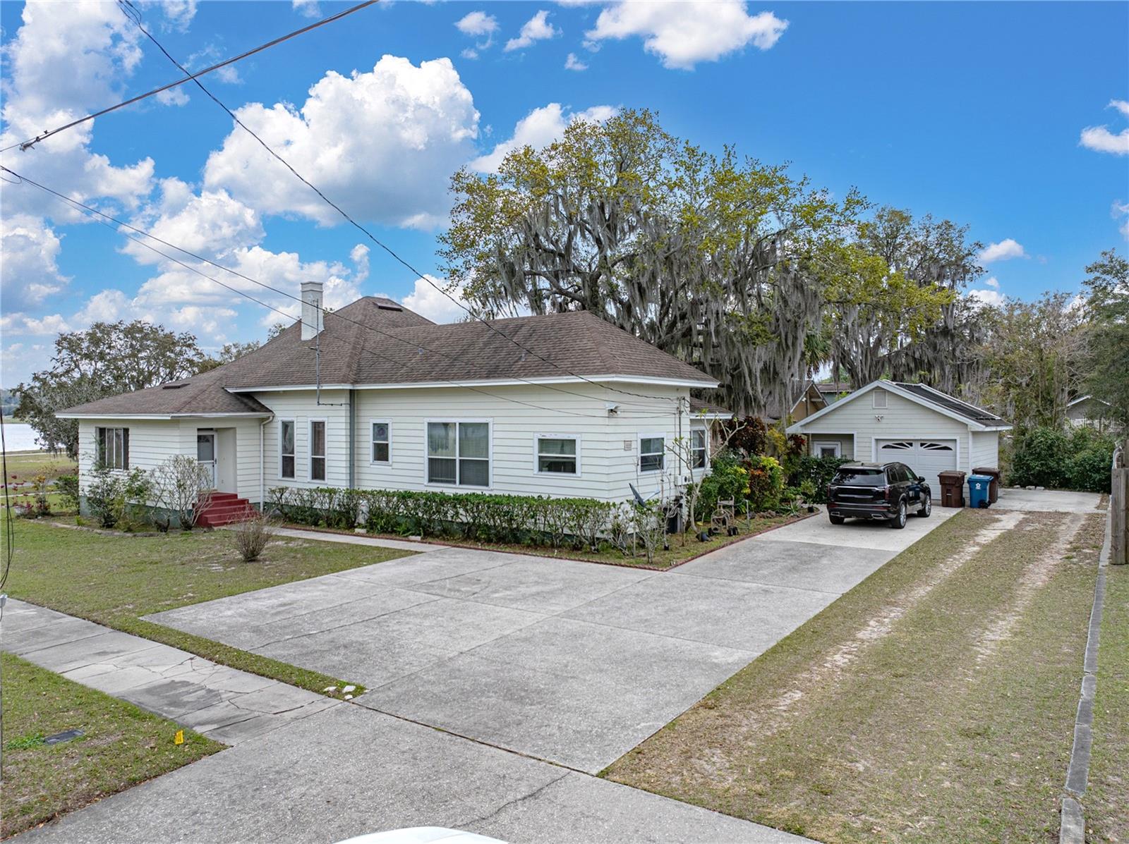 102 S LAKESHORE BLVD, LAKE WALES, FL, 33853