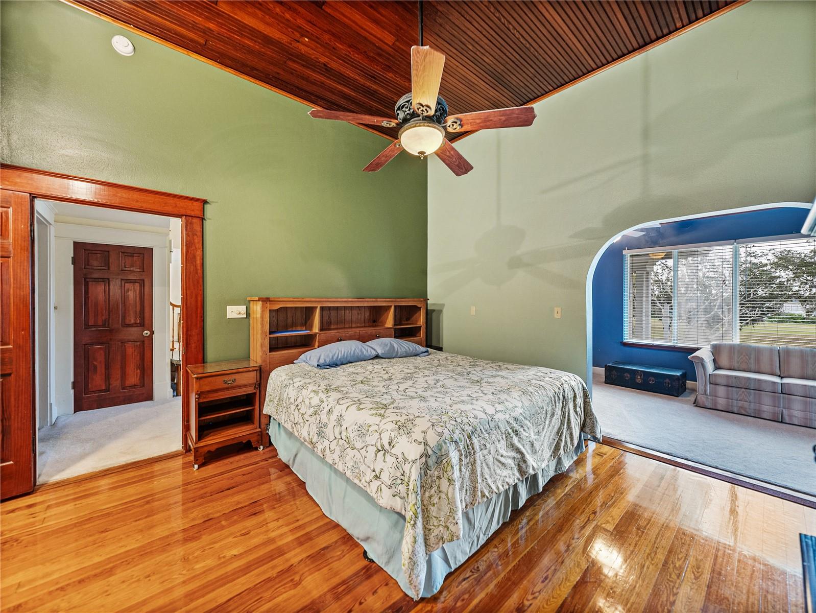 102 S LAKESHORE BLVD, LAKE WALES, FL, 33853