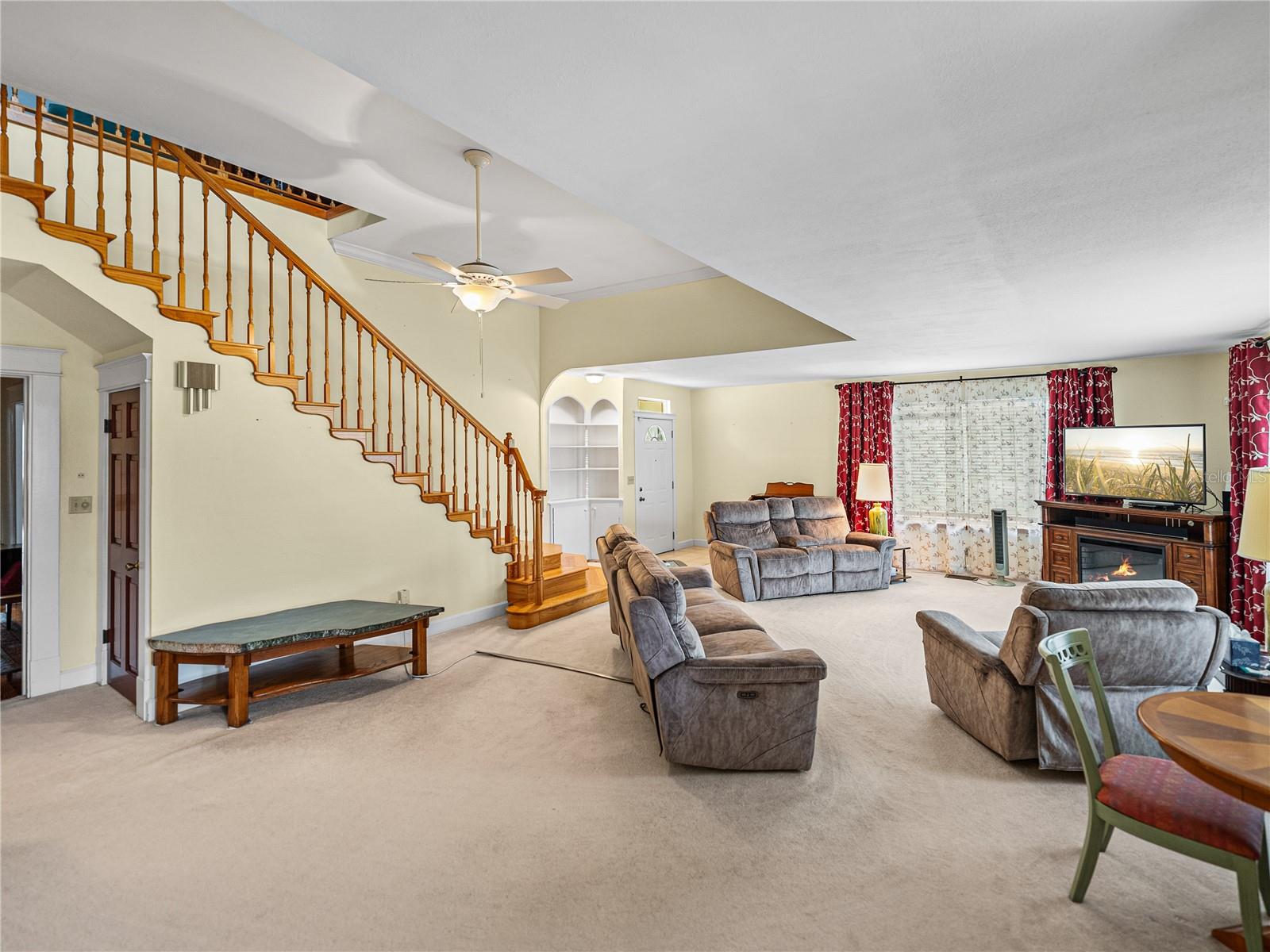 102 S LAKESHORE BLVD, LAKE WALES, FL, 33853