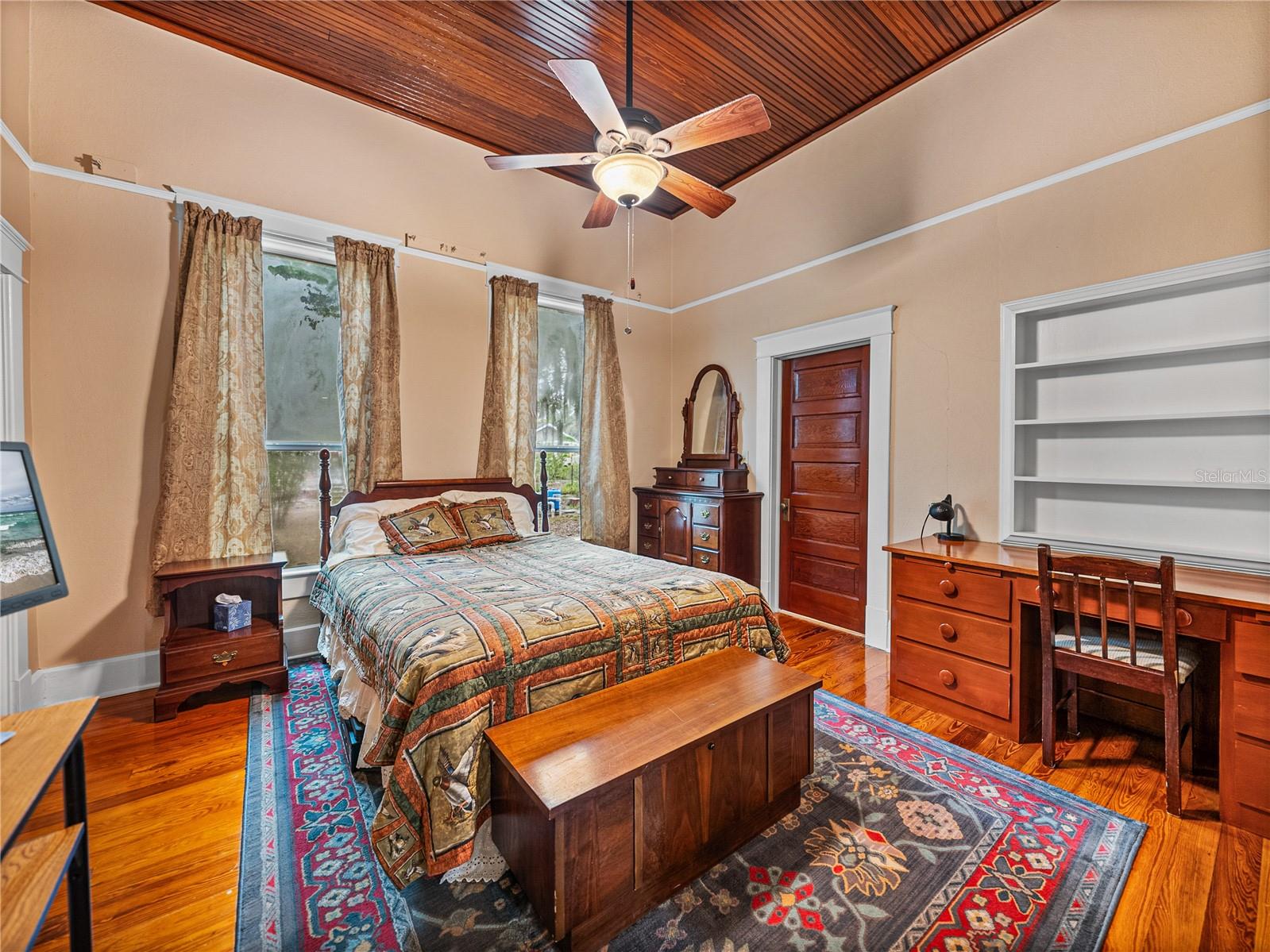 102 S LAKESHORE BLVD, LAKE WALES, FL, 33853